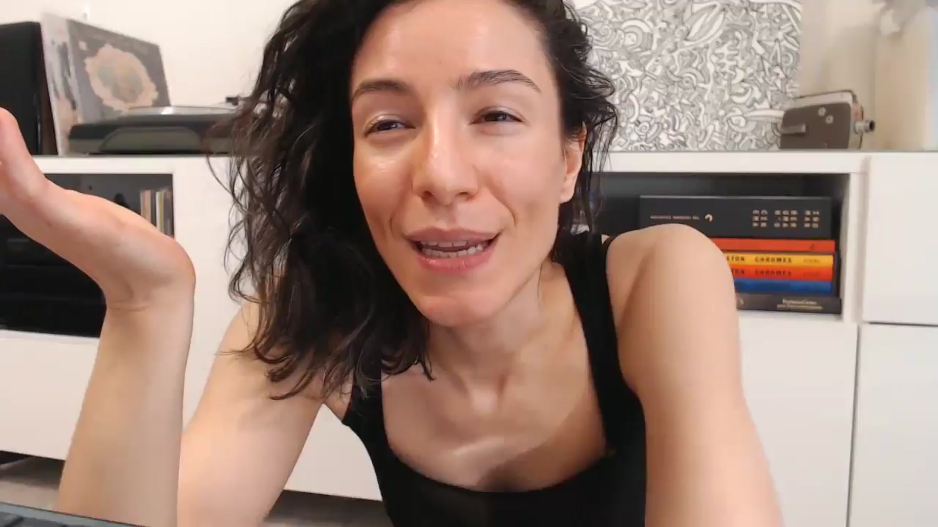 Gallery image thumbnail from Mora_Marvels's myfreecams stream on, 09/08/2024, 24:35 image 14 of 20