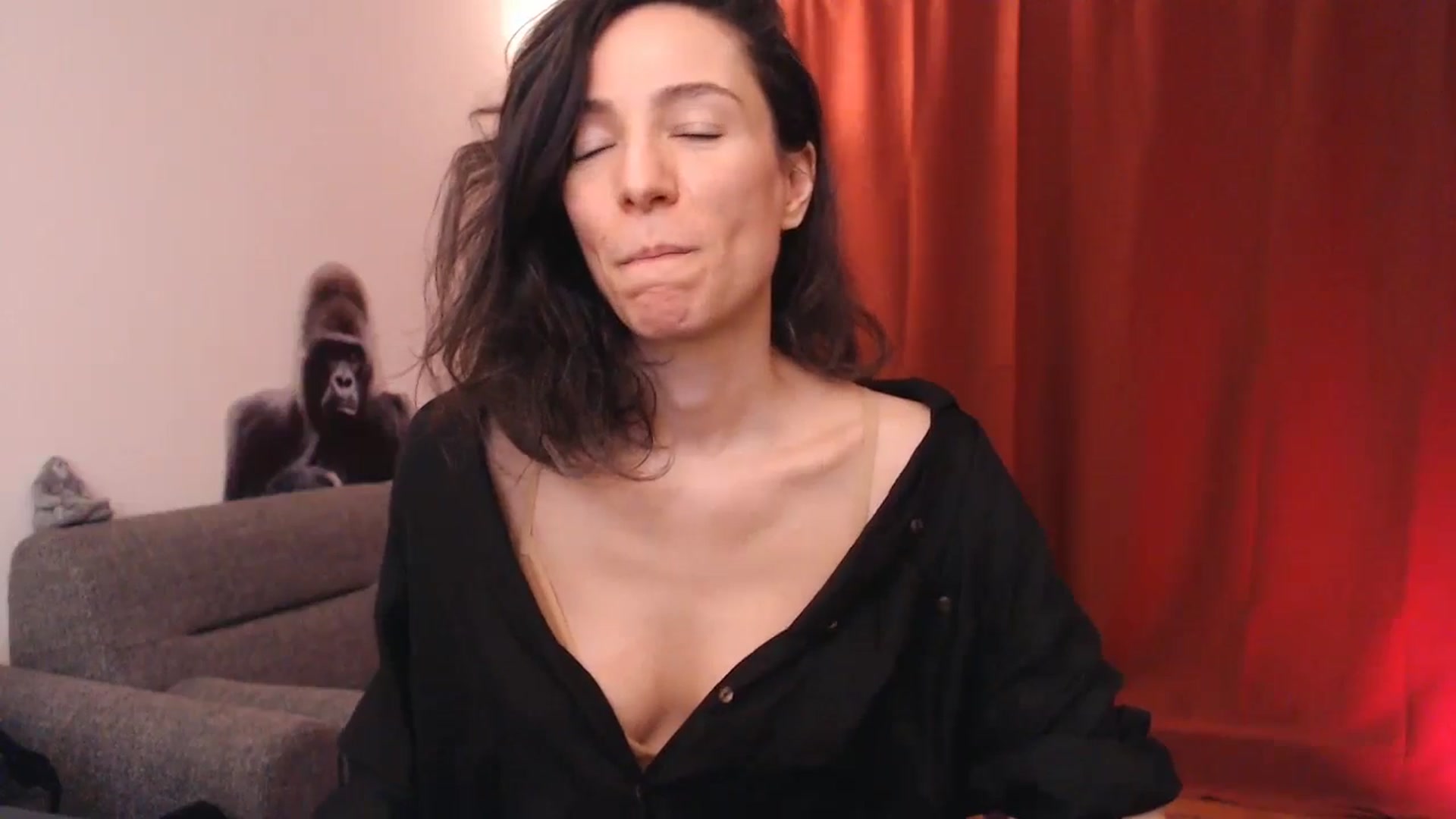 Gallery image thumbnail from Mora_Marvels's myfreecams stream on, 10/29/2024, 24:28 image 16 of 20