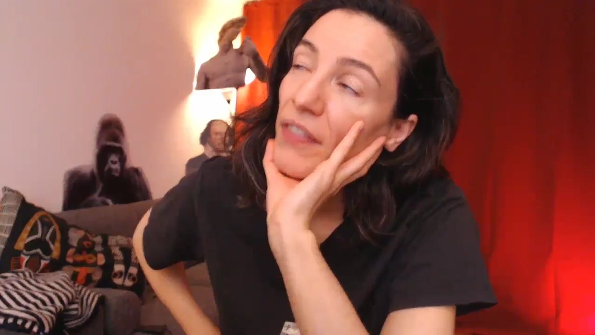Gallery image thumbnail from Mora_Marvels's myfreecams stream on, 10/30/2024, 01:01 image 18 of 20