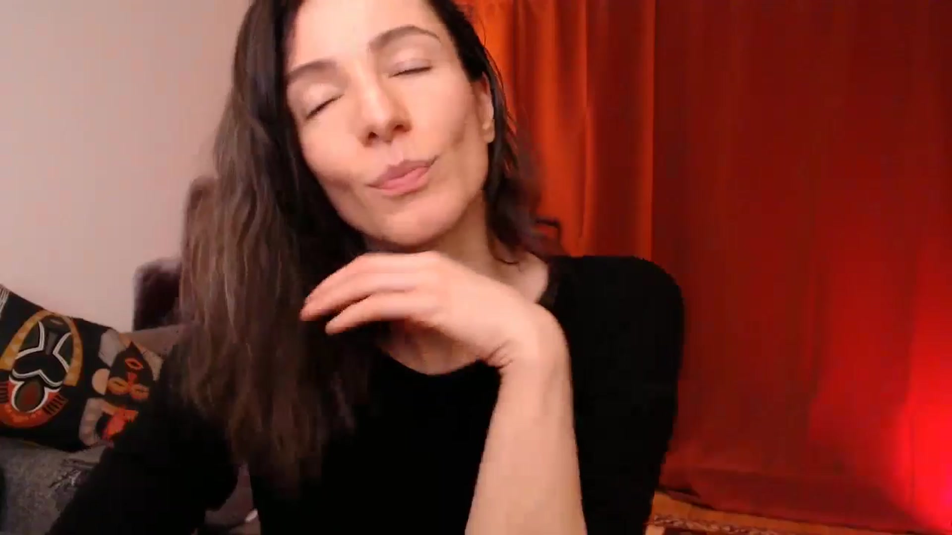Gallery image thumbnail from Mora_Marvels's myfreecams stream on, 11/17/2024, 03:04 image 17 of 20