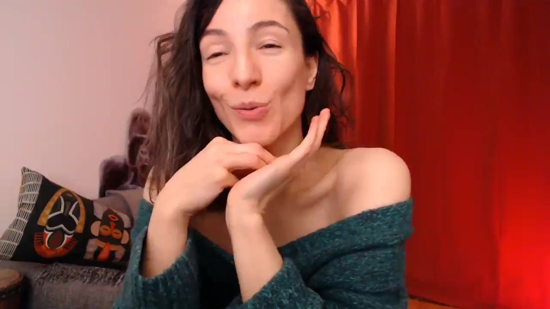 Gallery image thumbnail from Mora_Marvels's myfreecams stream on, 12/08/2024, 03:30 image 11 of 20