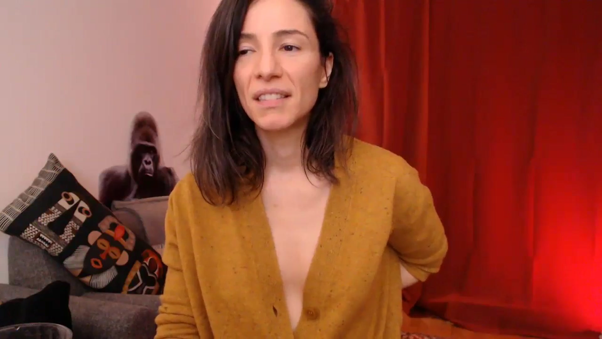 Gallery image thumbnail from Mora_Marvels's myfreecams stream on, 12/13/2024, 02:26 image 10 of 20