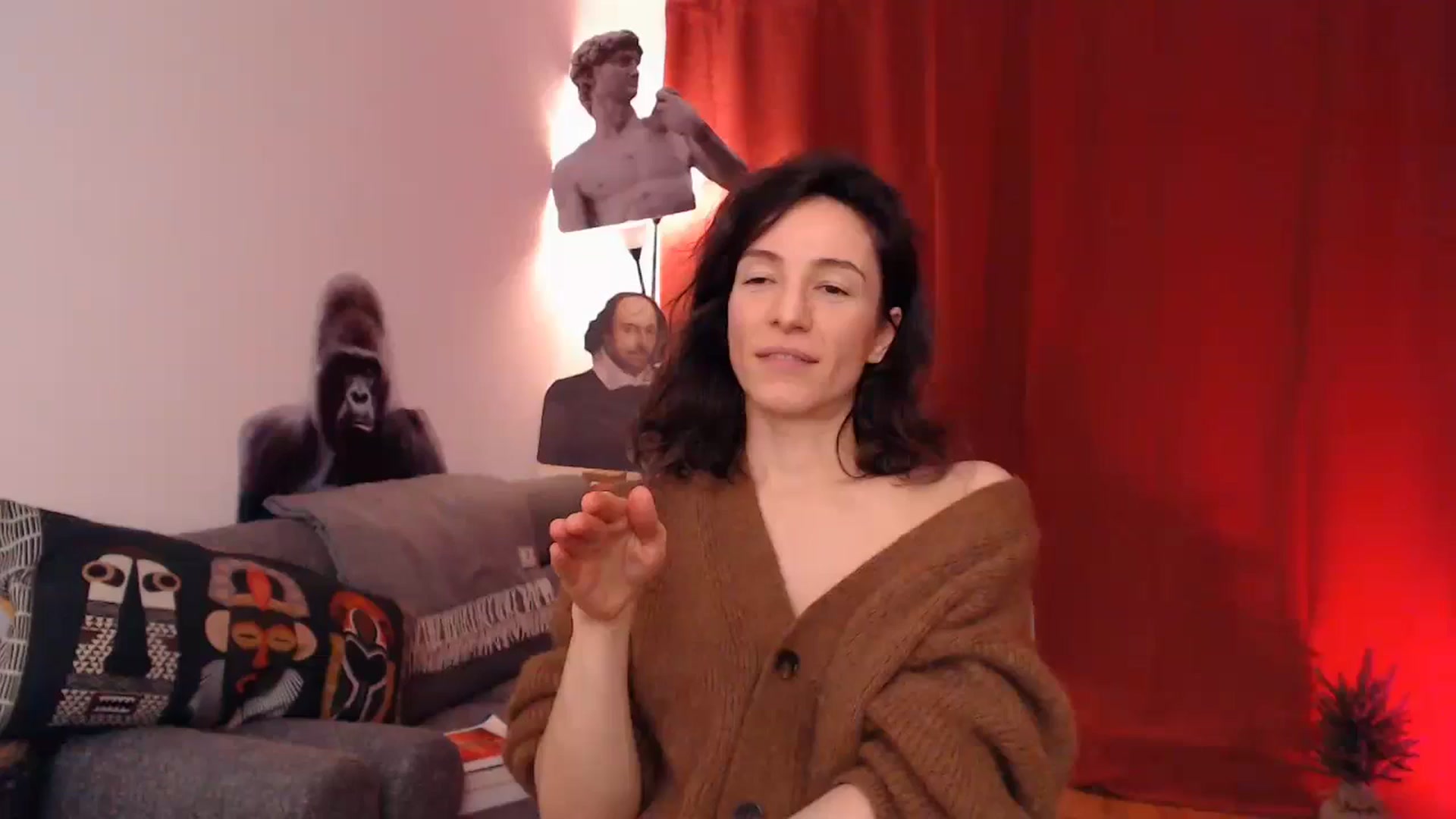 Gallery image thumbnail from Mora_Marvels's myfreecams stream on, 12/18/2024, 02:01 image 9 of 20