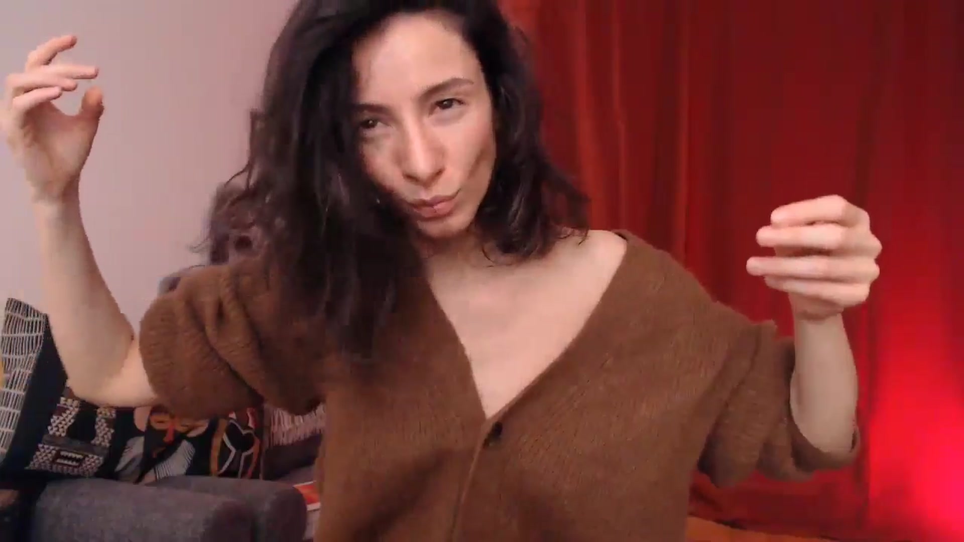 Gallery image thumbnail from Mora_Marvels's myfreecams stream on, 12/18/2024, 02:01 image 5 of 20