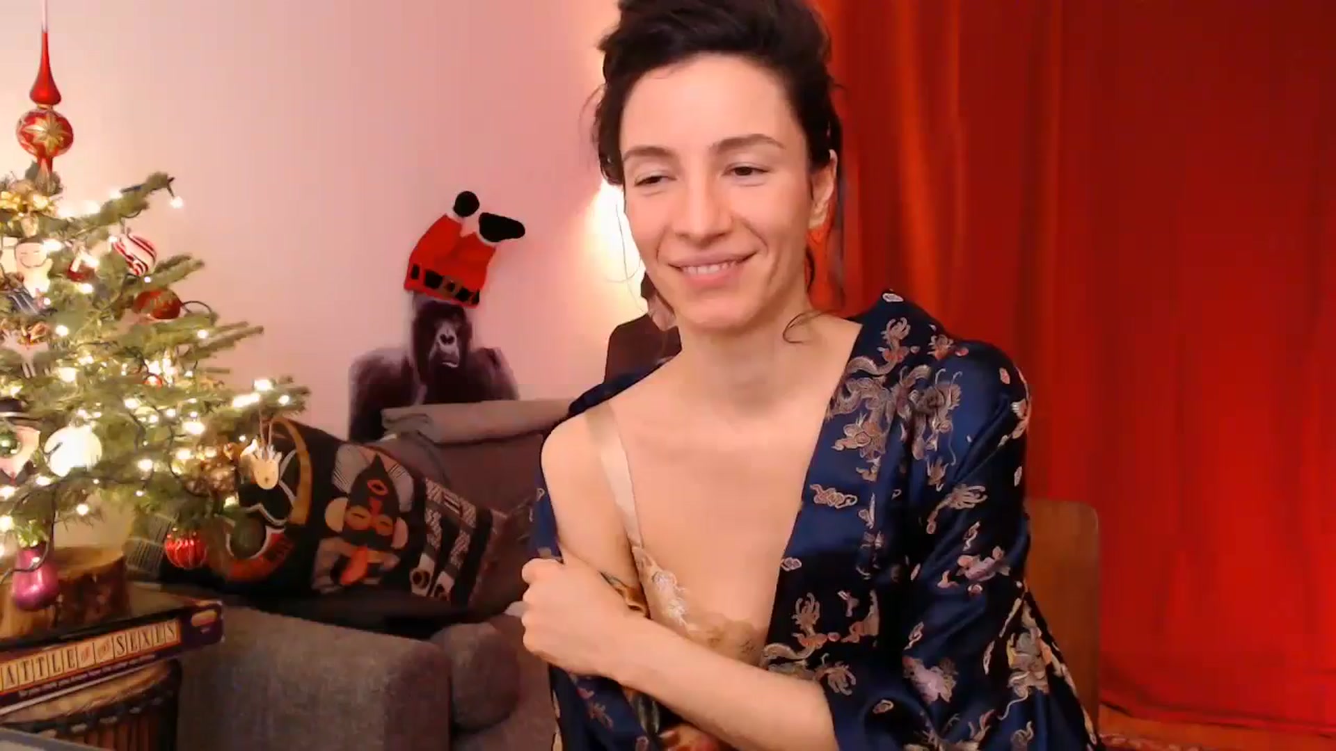 Gallery image thumbnail from Mora_Marvels's myfreecams stream on, 12/24/2024, 02:24 image 12 of 20