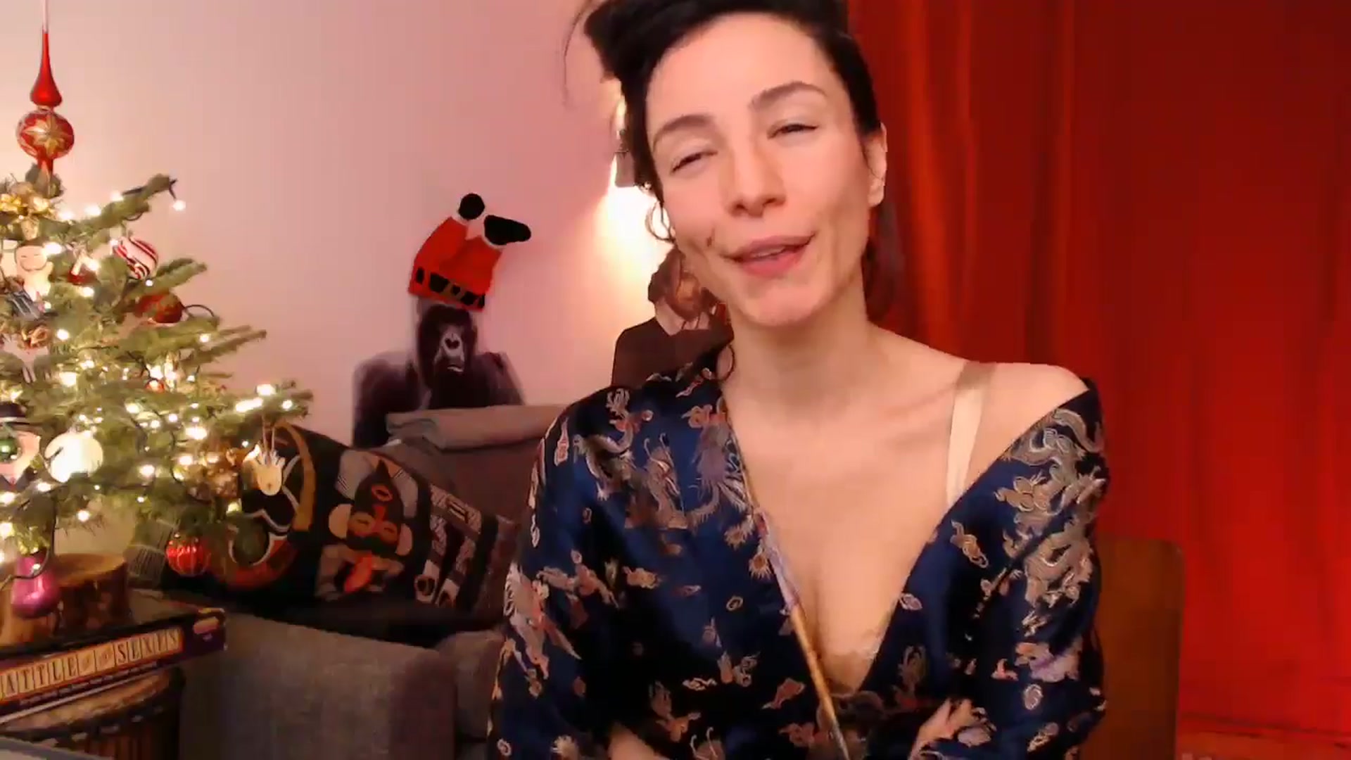 Gallery image thumbnail from Mora_Marvels's myfreecams stream on, 12/24/2024, 02:24 image 5 of 20