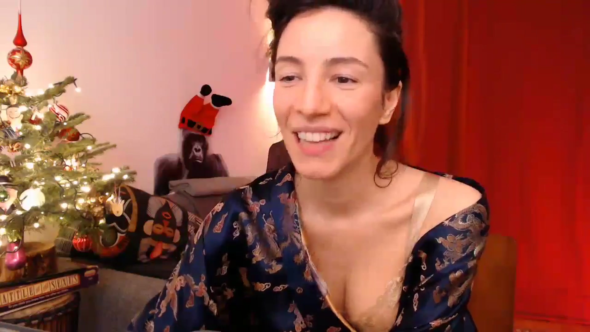 Gallery image thumbnail from Mora_Marvels's myfreecams stream on, 12/24/2024, 02:24 image 3 of 20