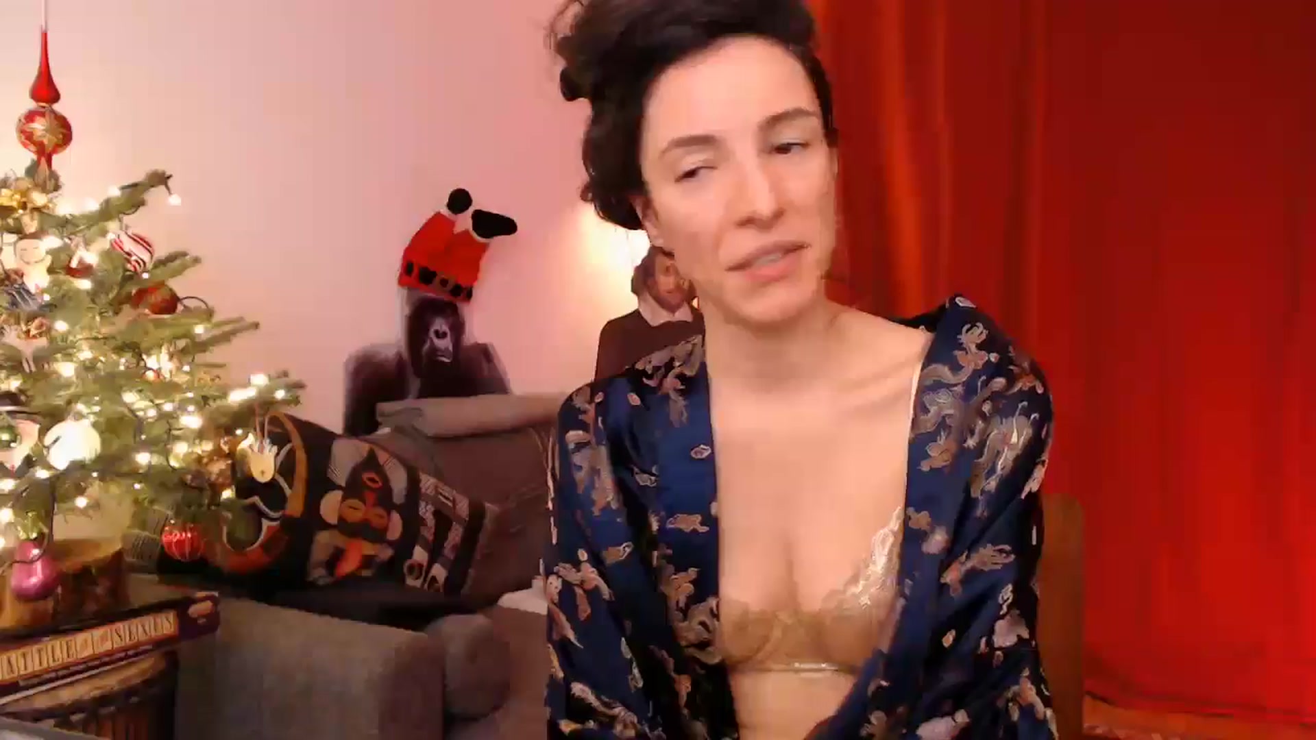 Gallery image thumbnail from Mora_Marvels's myfreecams stream on, 12/24/2024, 02:24 image 10 of 20
