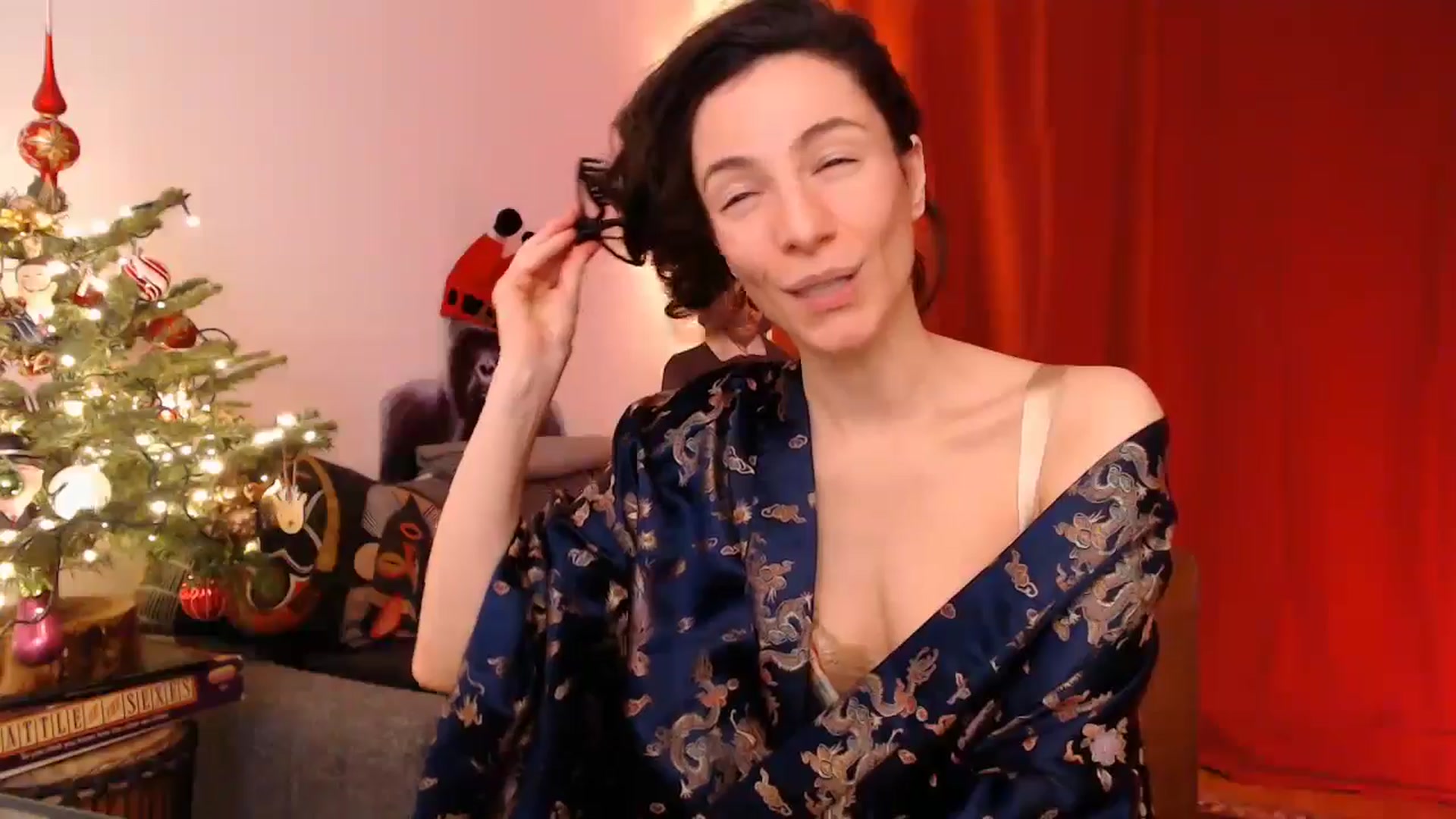 Gallery image thumbnail from Mora_Marvels's myfreecams stream on, 12/24/2024, 02:24 image 15 of 20
