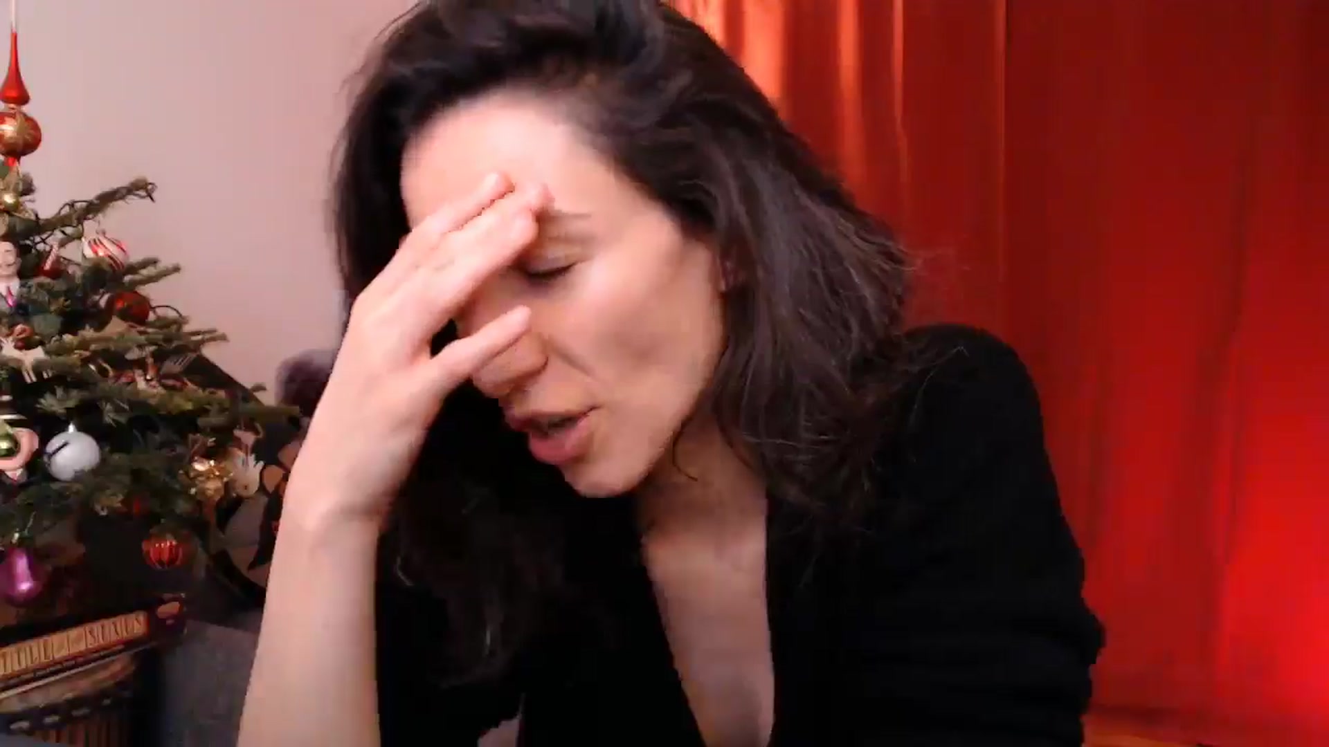 Gallery image thumbnail from Mora_Marvels's myfreecams stream on, 12/31/2024, 03:00 image 15 of 20
