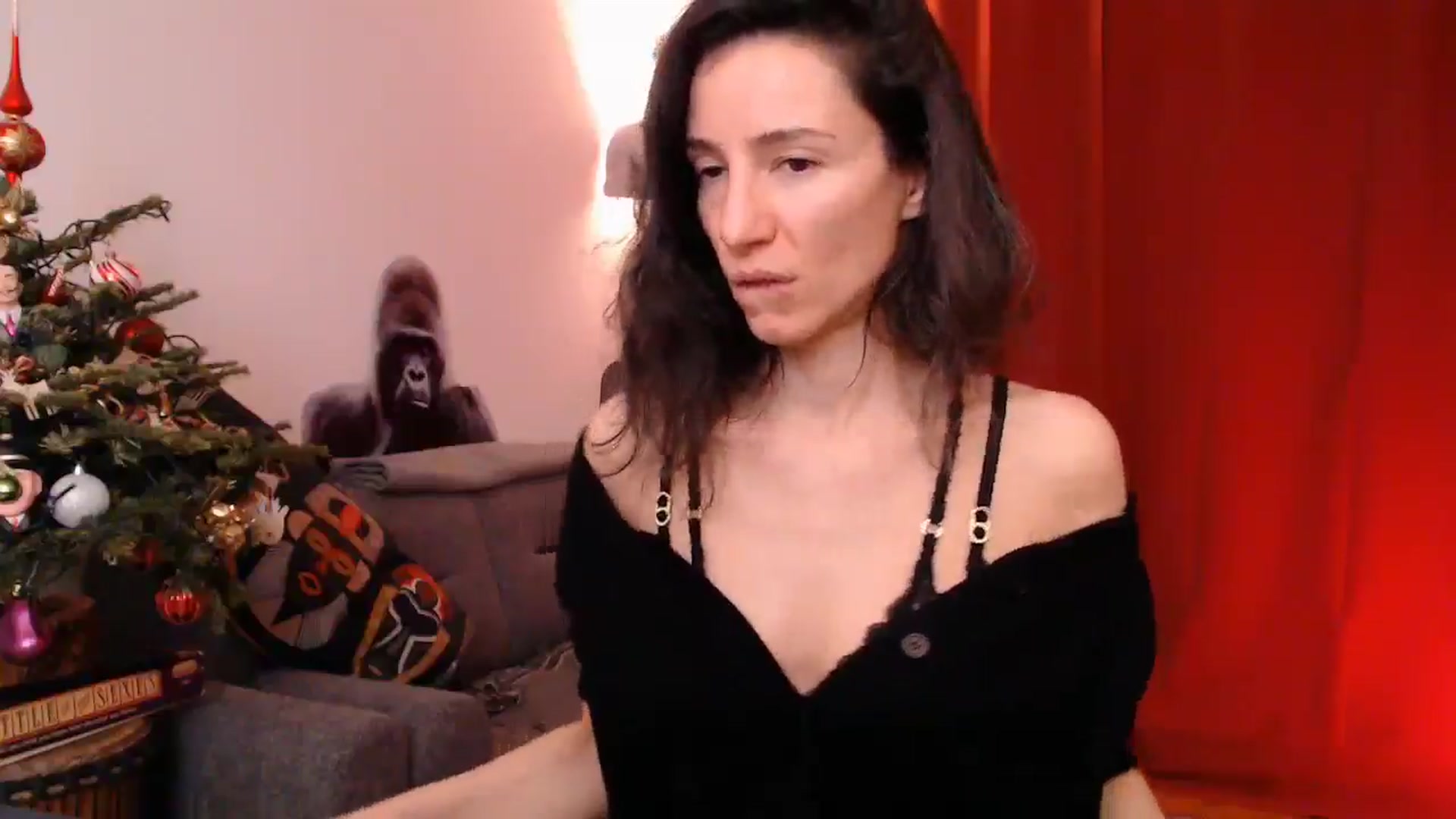 Gallery image thumbnail from Mora_Marvels's myfreecams stream on, 12/31/2024, 03:00 image 19 of 20
