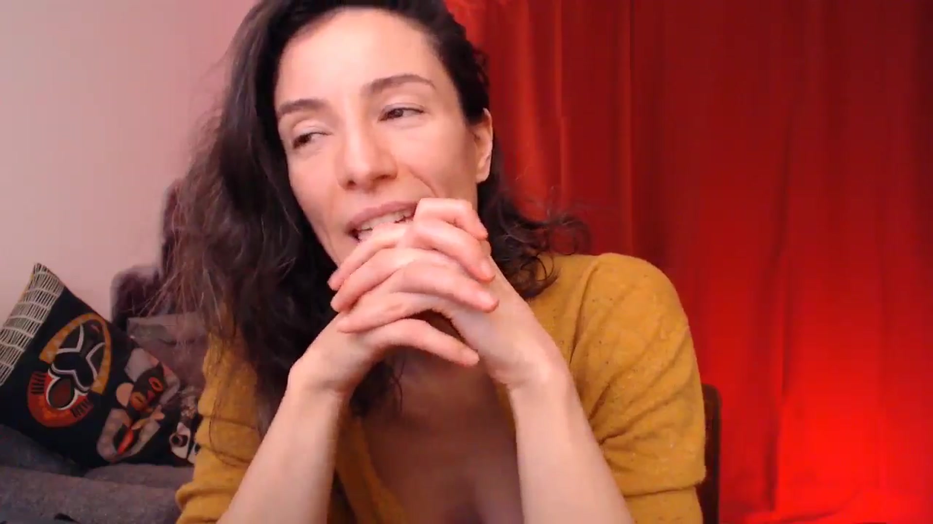 Gallery image thumbnail from Mora_Marvels's myfreecams stream on, 01/04/2025, 03:58 image 19 of 20