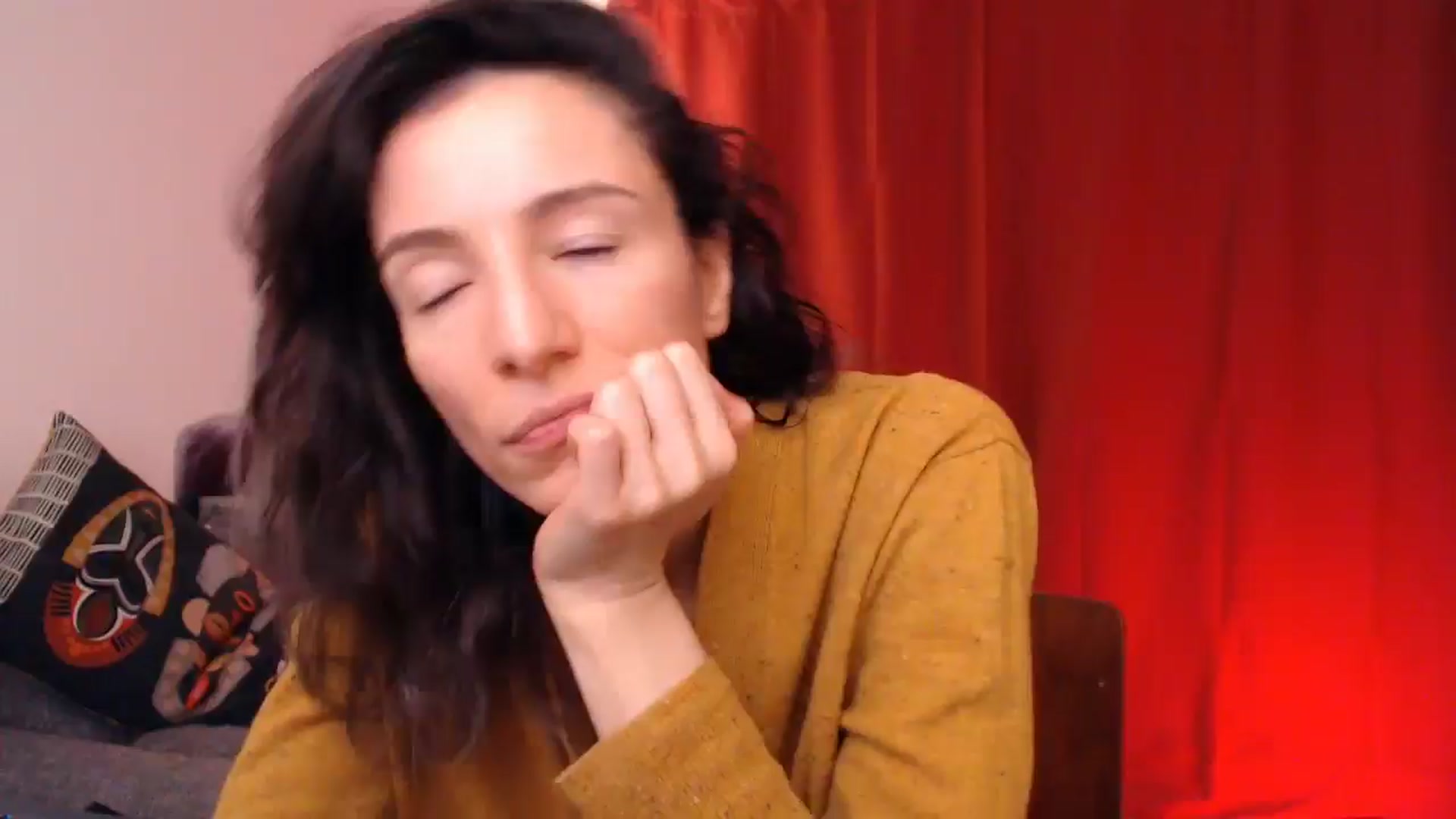 Gallery image thumbnail from Mora_Marvels's myfreecams stream on, 01/04/2025, 03:58 image 7 of 20