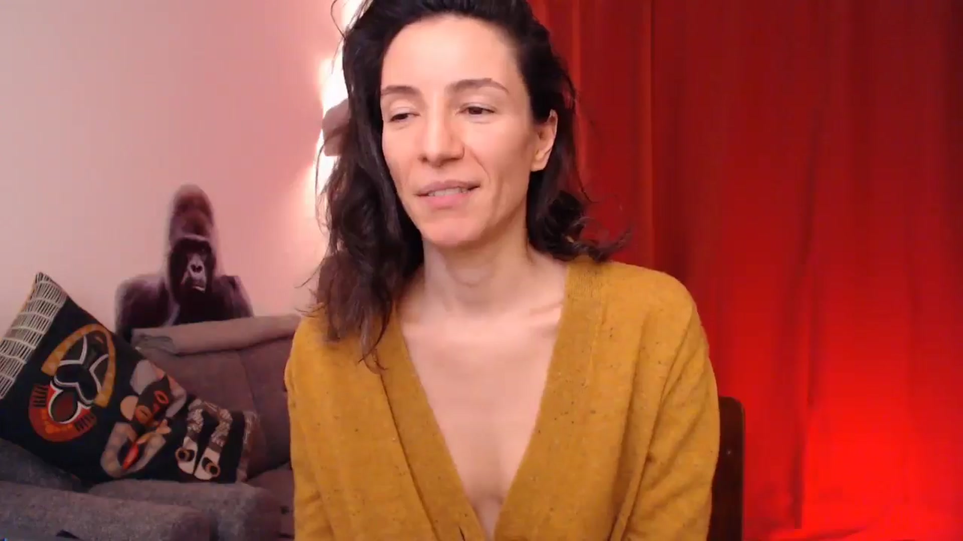 Gallery image thumbnail from Mora_Marvels's myfreecams stream on, 01/04/2025, 03:58 image 16 of 20