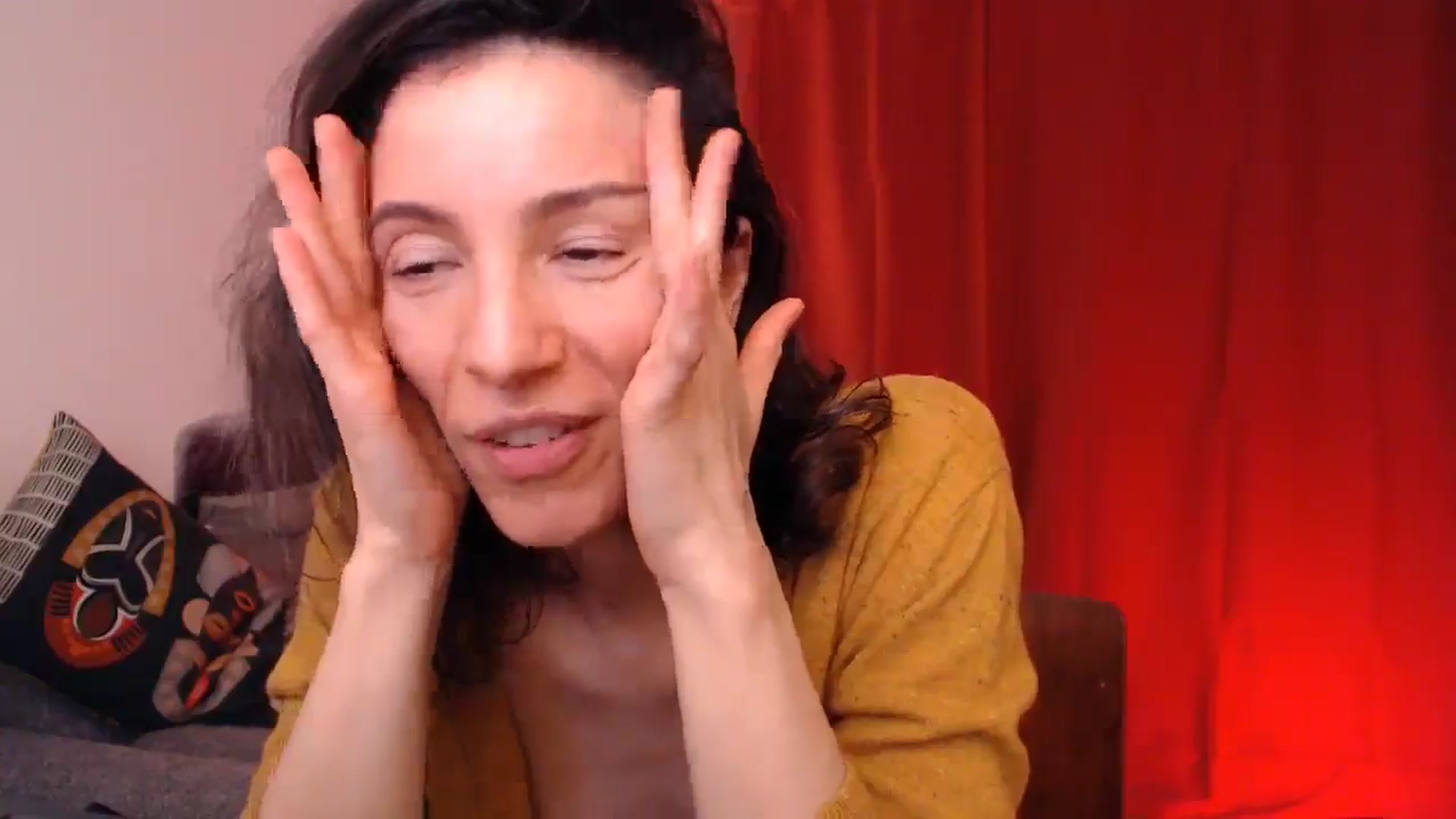 Gallery image thumbnail from Mora_Marvels's myfreecams stream on, 01/04/2025, 03:58 image 13 of 20