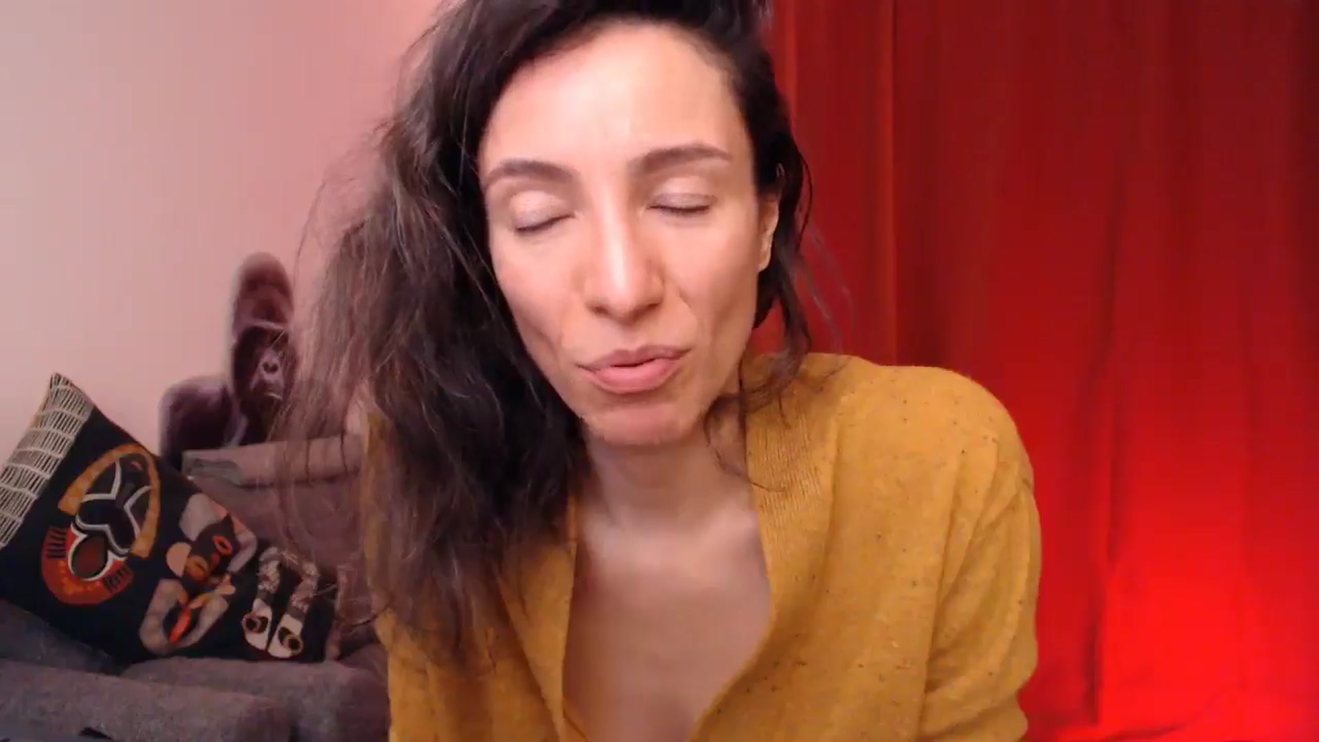 Gallery image thumbnail from Mora_Marvels's myfreecams stream on, 01/04/2025, 03:58 image 5 of 20