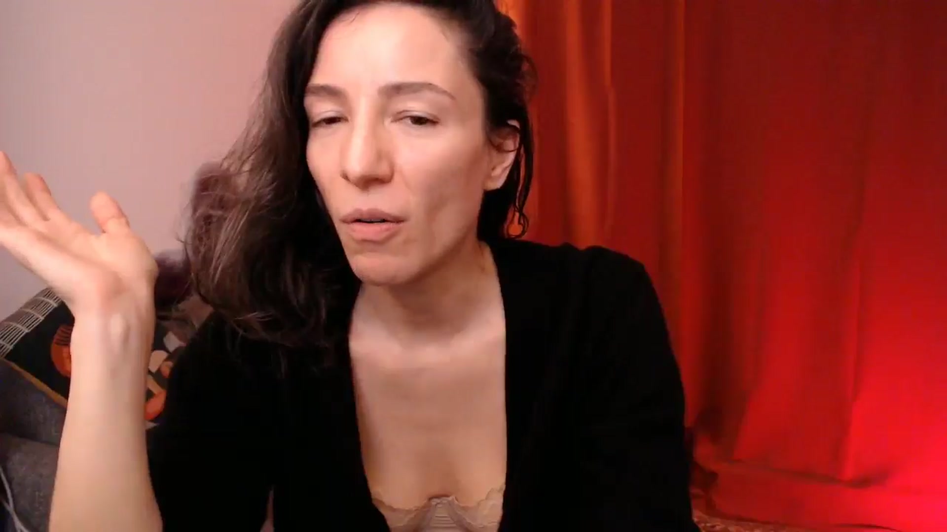 Gallery image thumbnail from Mora_Marvels's myfreecams stream on, 03/04/2025, 02:51 image 19 of 20