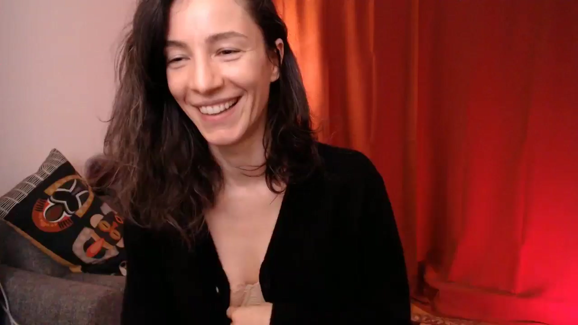 Gallery image thumbnail from Mora_Marvels's myfreecams stream on, 03/04/2025, 02:51 image 16 of 20