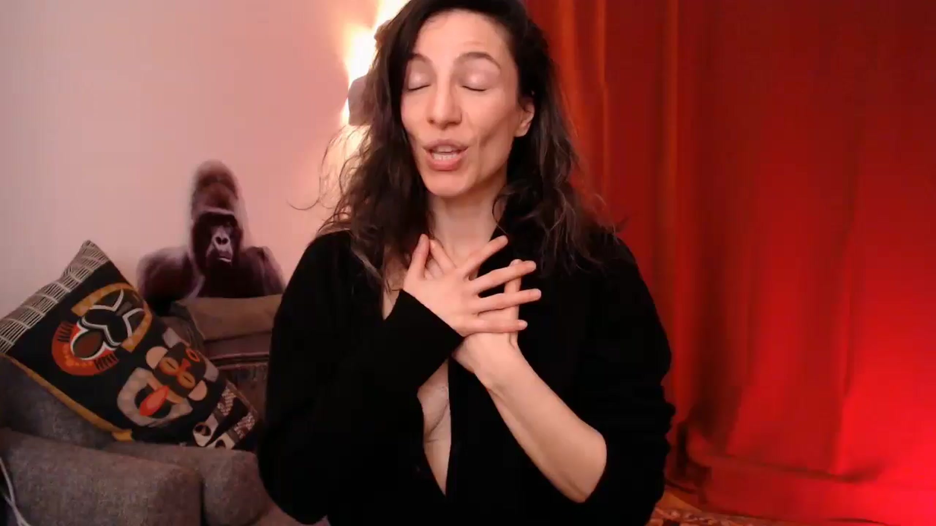 Gallery image thumbnail from Mora_Marvels's myfreecams stream on, 03/04/2025, 02:51 image 17 of 20