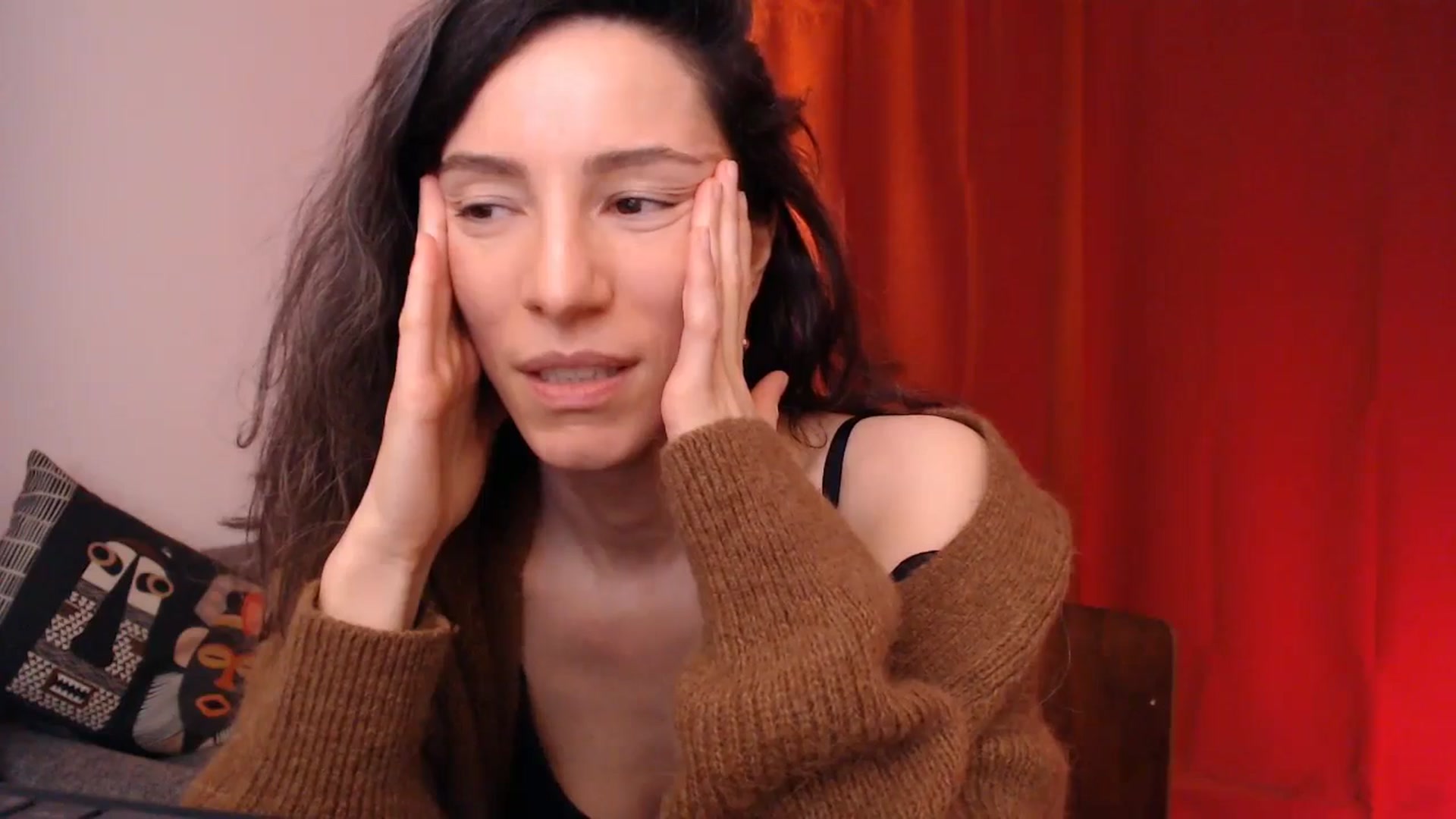 Gallery image thumbnail from Mora_Marvels's myfreecams stream on, 03/16/2025, 01:28 image 2 of 20