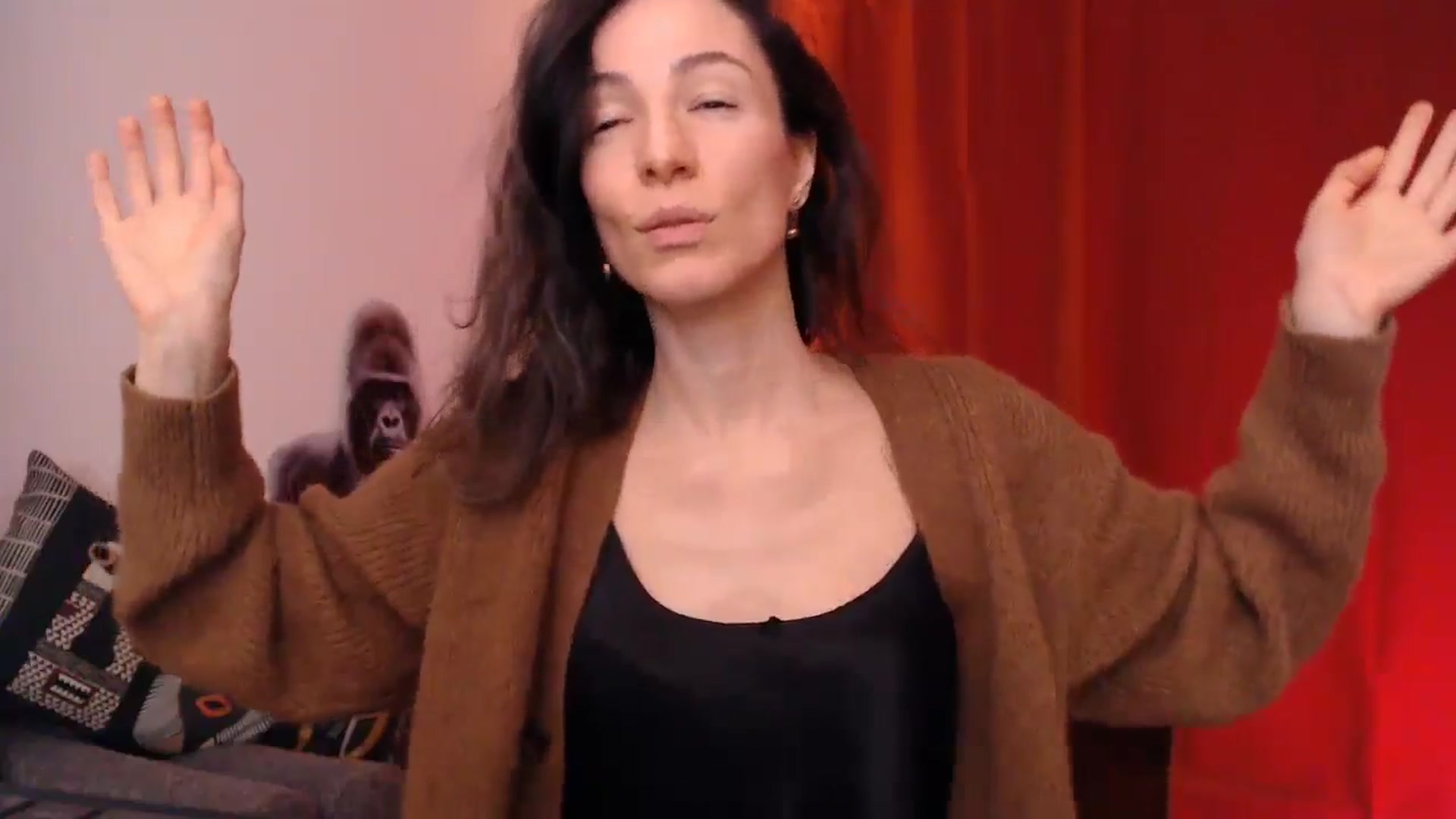 Gallery image thumbnail from Mora_Marvels's myfreecams stream on, 03/16/2025, 01:28 image 3 of 20
