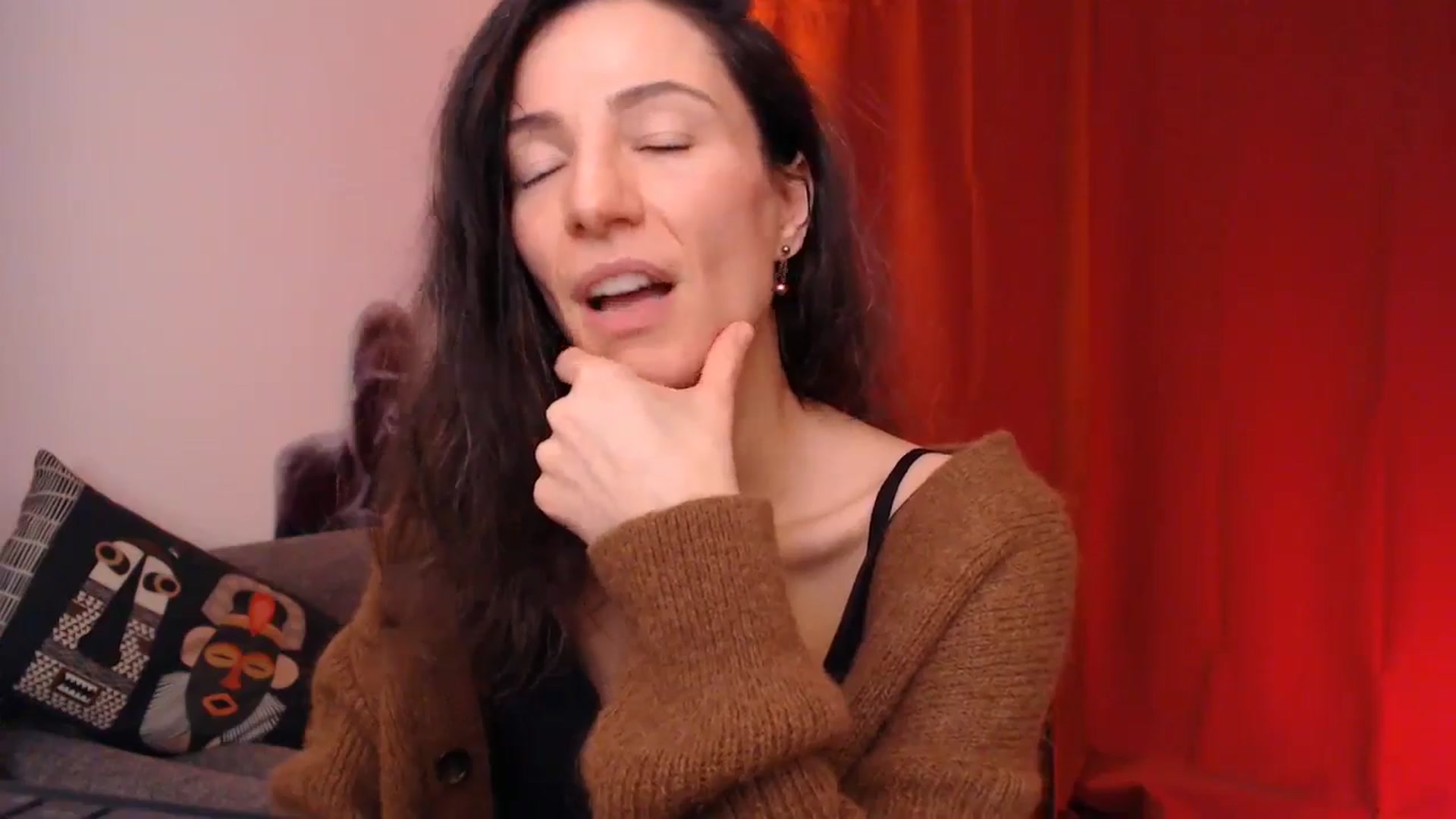 Gallery image thumbnail from Mora_Marvels's myfreecams stream on, 03/16/2025, 01:28 image 20 of 20