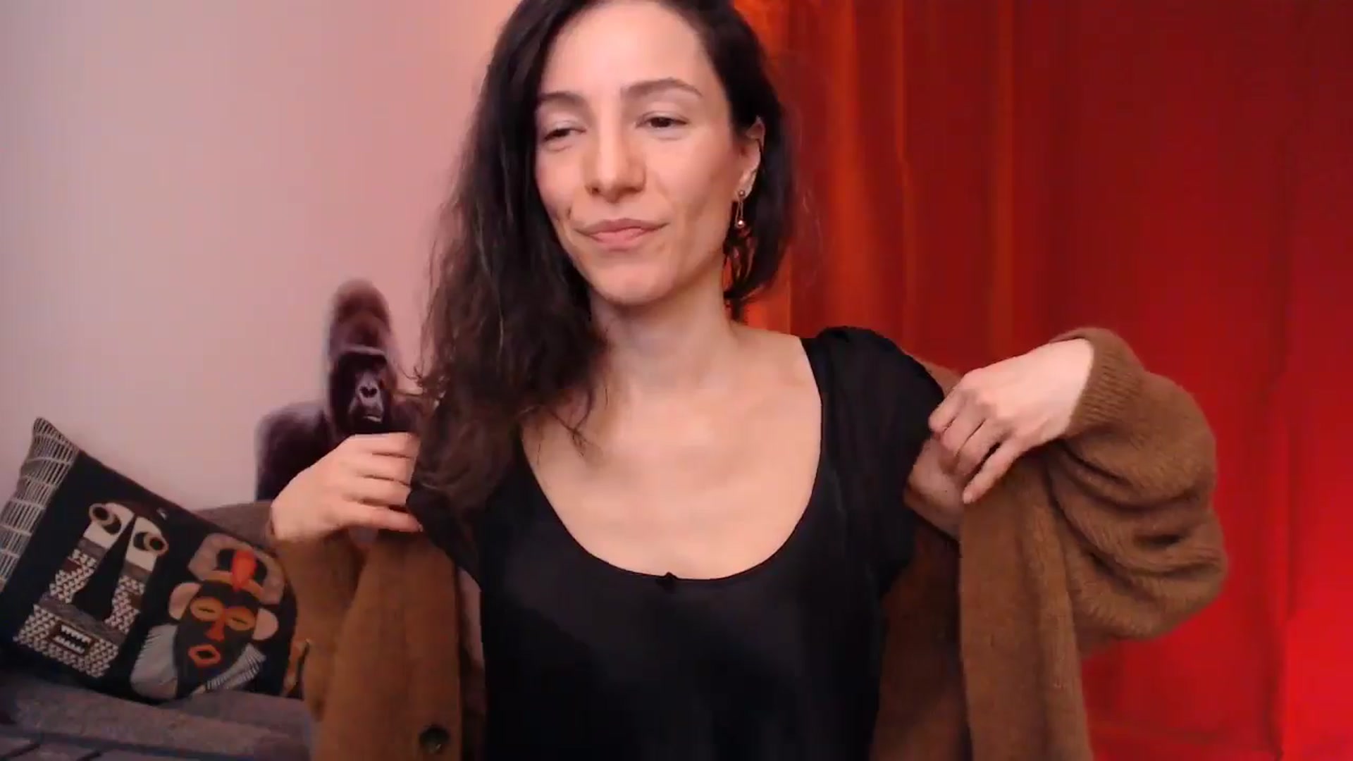 Gallery image thumbnail from Mora_Marvels's myfreecams stream on, 03/16/2025, 01:28 image 19 of 20