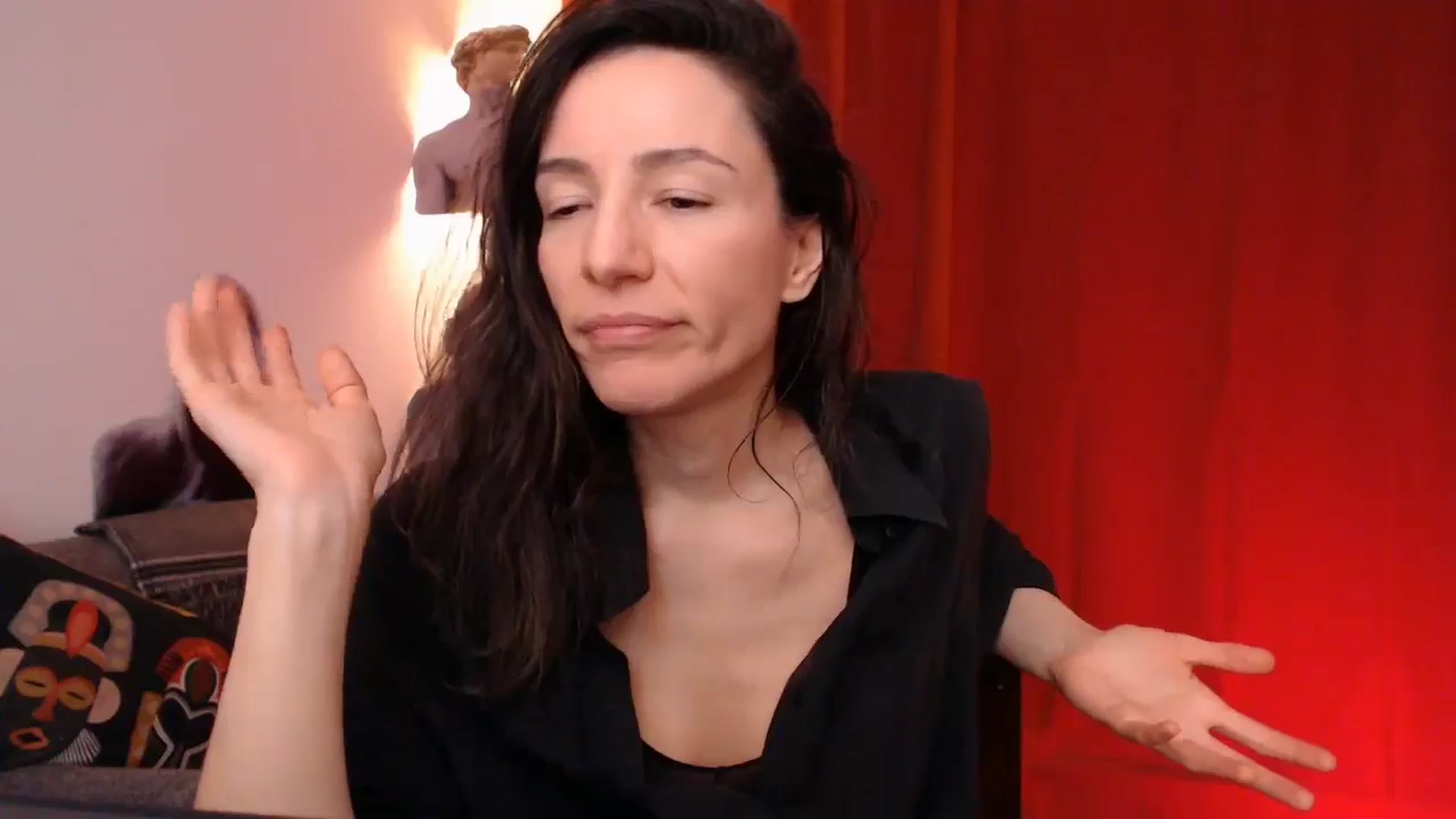 Gallery image thumbnail from Mora_Marvels's myfreecams stream on, 03/30/2025, 01:50 image 15 of 20