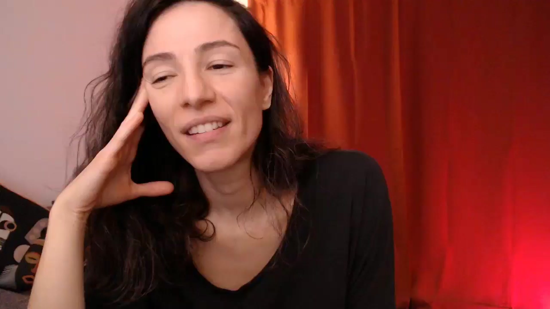 Gallery image thumbnail from Mora_Marvels's myfreecams stream on, 04/14/2025, 02:34 image 15 of 20