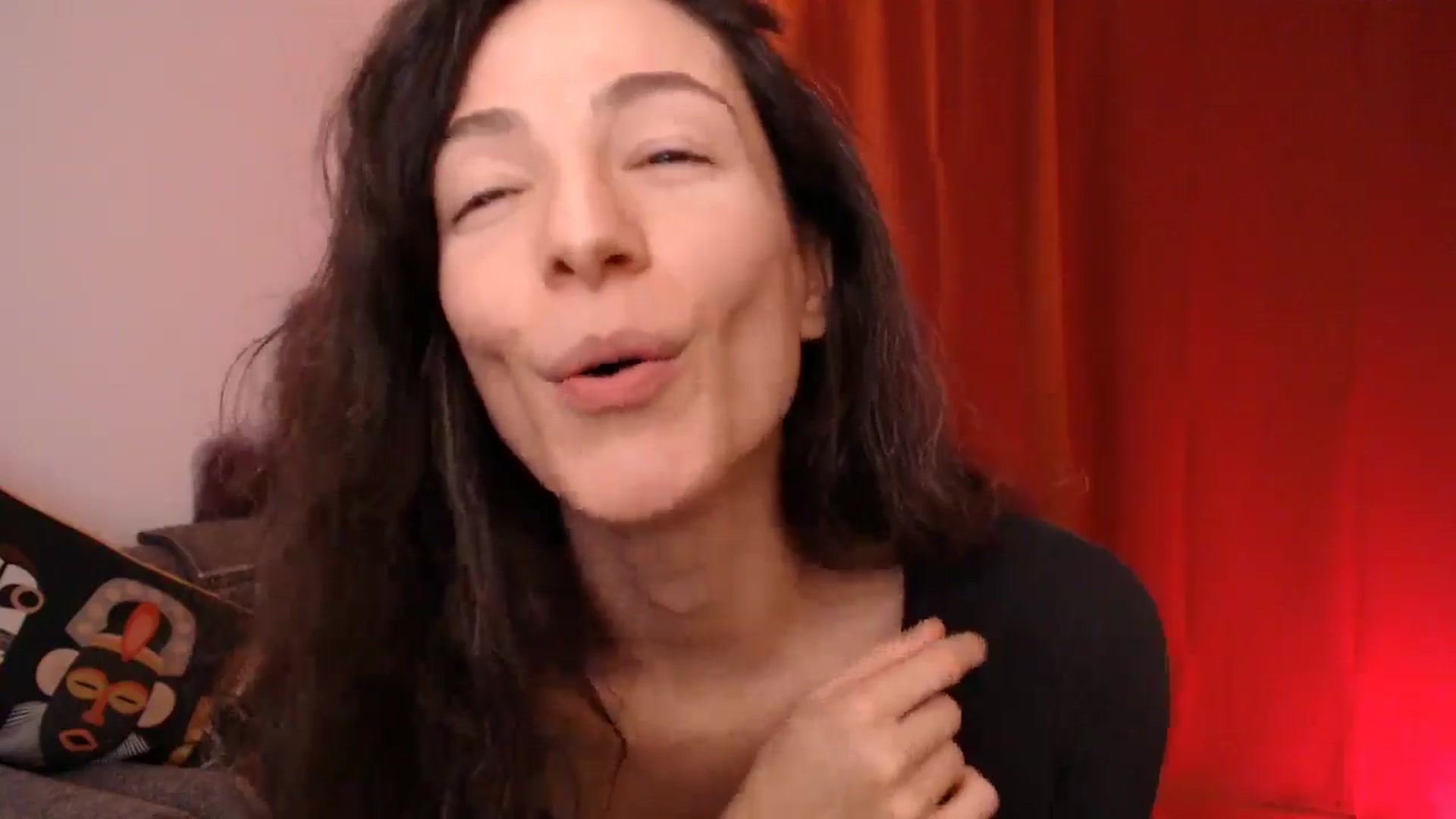 Gallery image thumbnail from Mora_Marvels's myfreecams stream on, 04/14/2025, 02:34 image 8 of 20