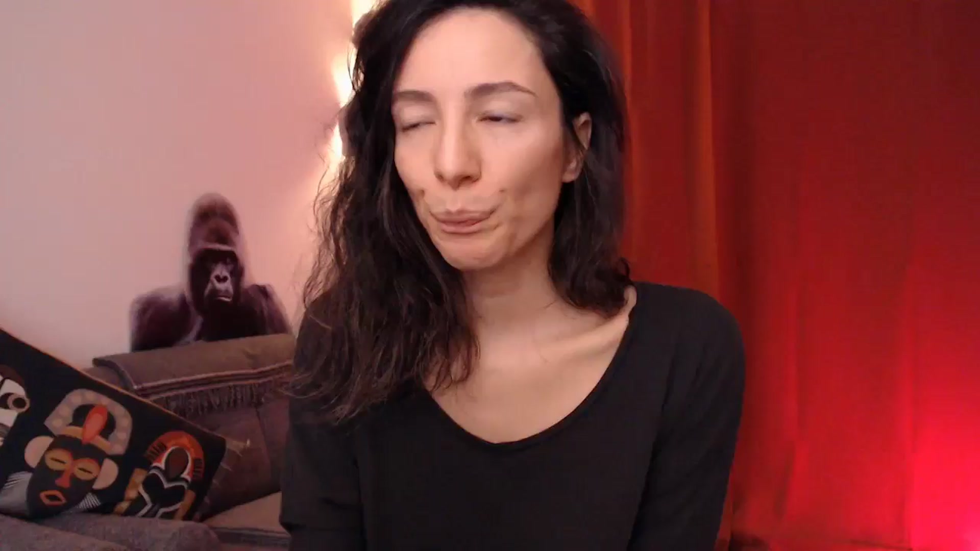 Gallery image thumbnail from Mora_Marvels's myfreecams stream on, 04/14/2025, 02:34 image 1 of 20