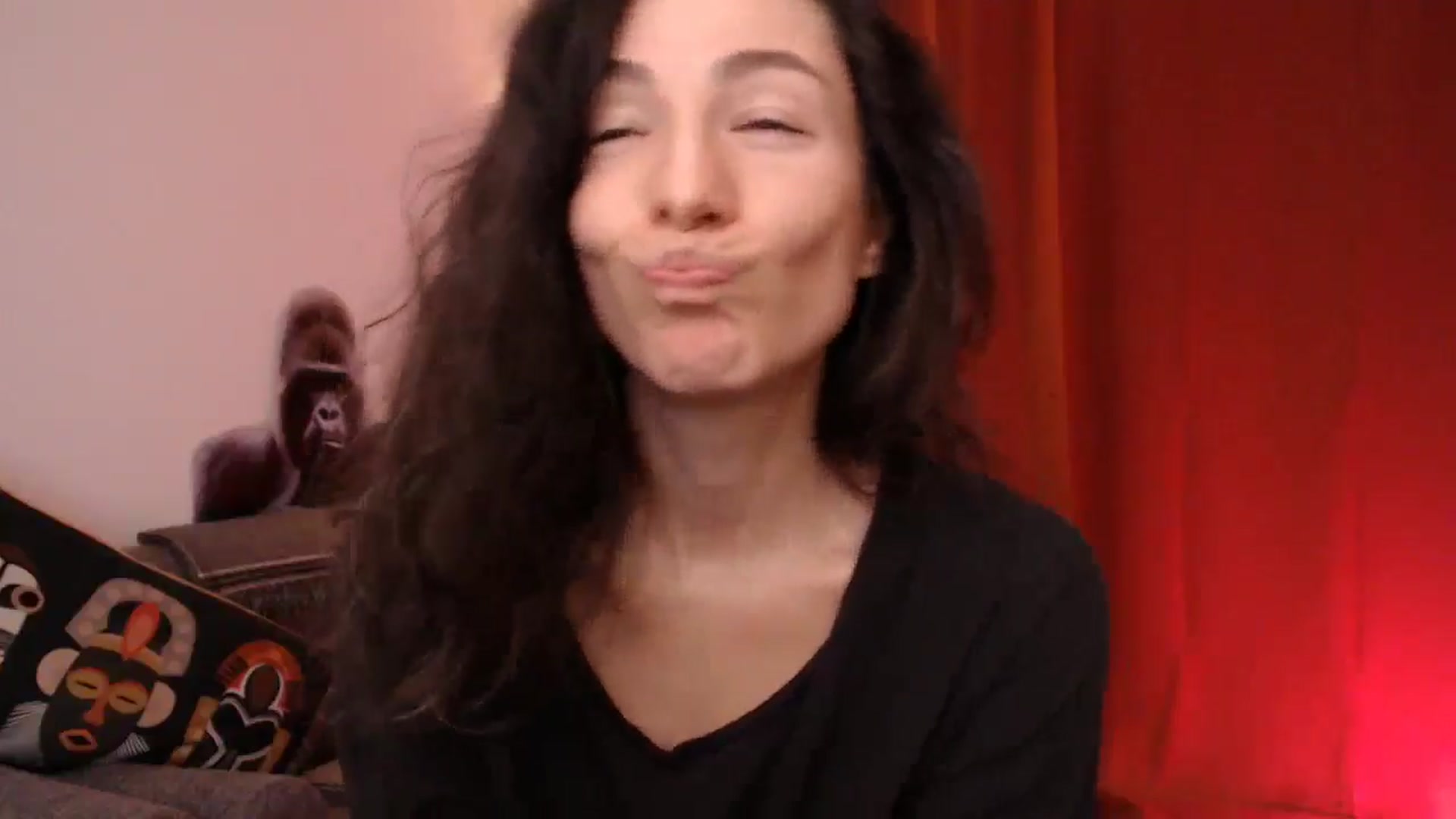 Gallery image thumbnail from Mora_Marvels's myfreecams stream on, 04/14/2025, 02:34 image 4 of 20