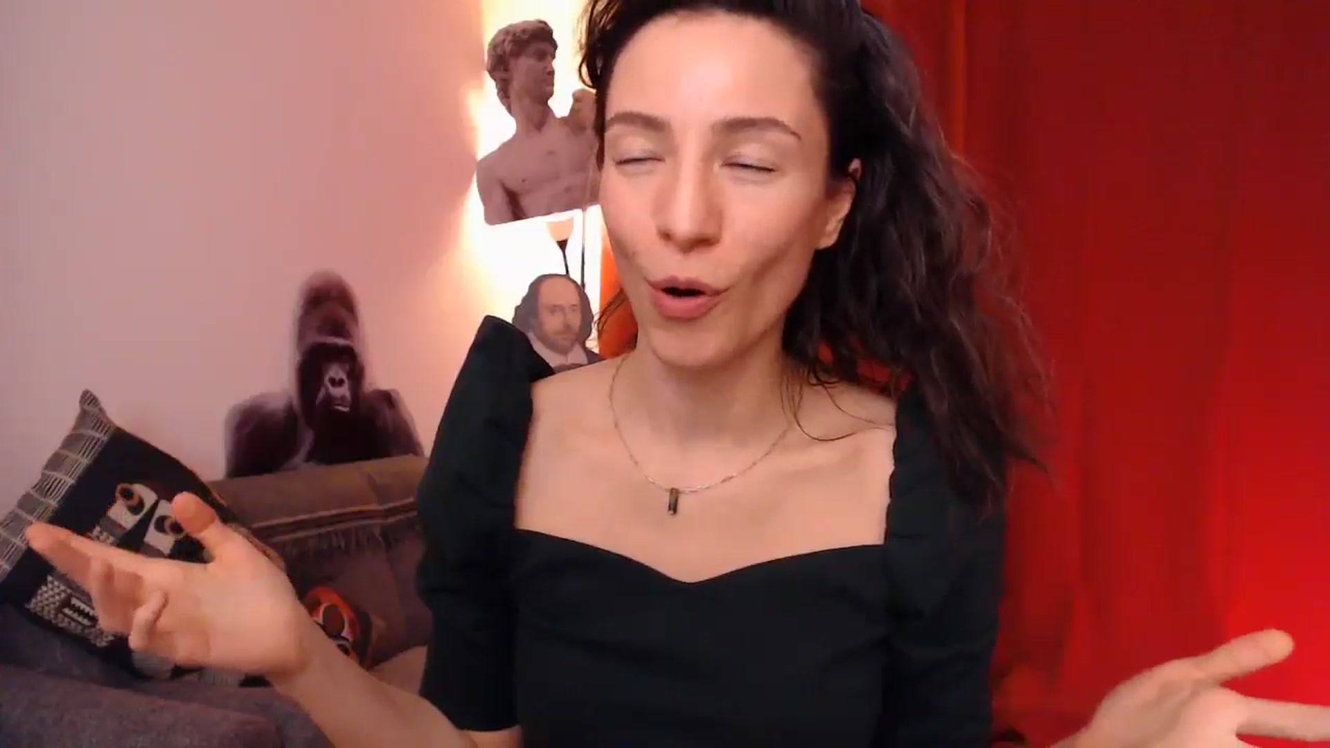 Gallery image thumbnail from Mora_Marvels's myfreecams stream on, 04/18/2025, 01:47 image 3 of 20