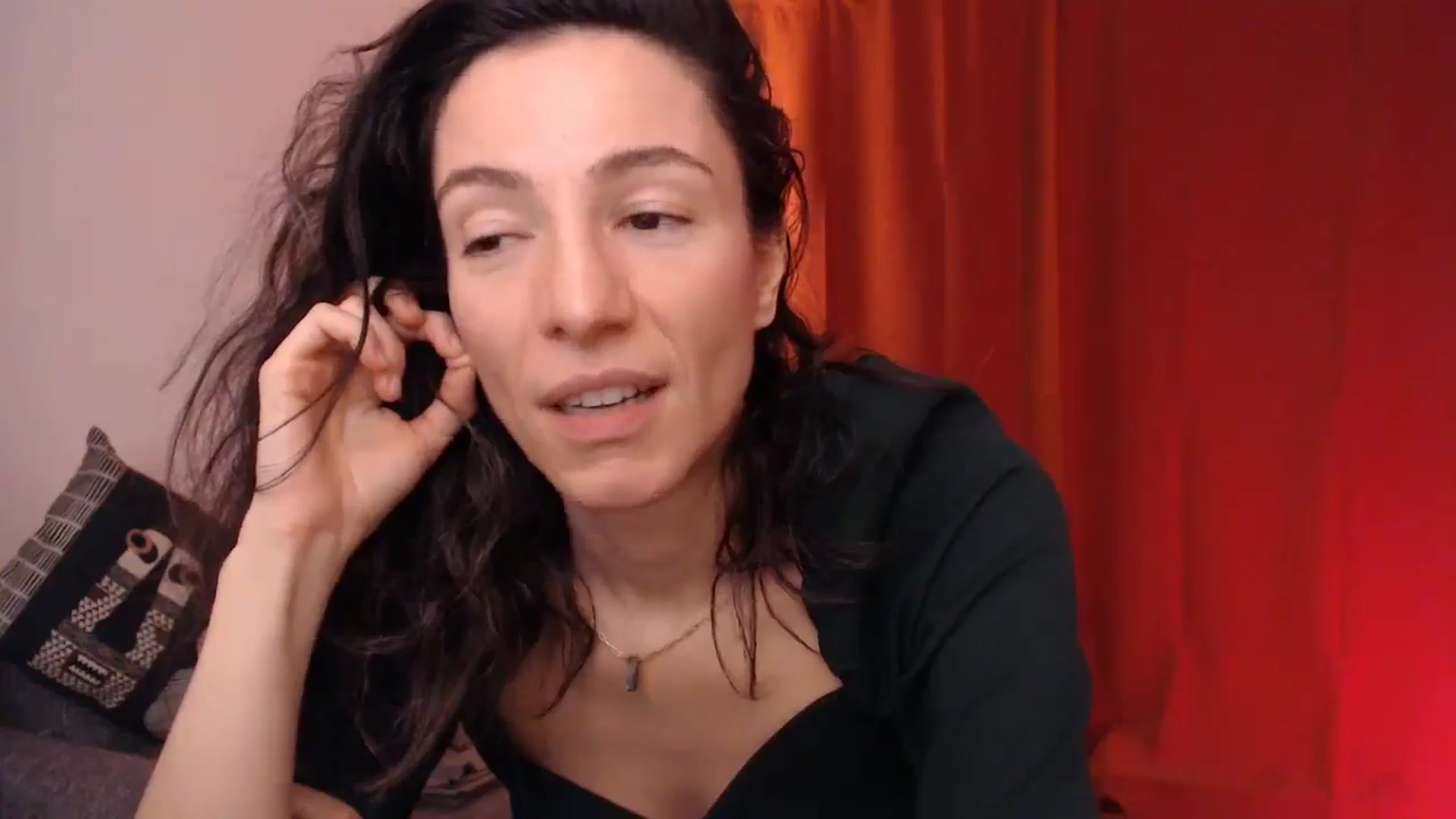 Gallery image thumbnail from Mora_Marvels's myfreecams stream on, 04/18/2025, 01:47 image 12 of 20
