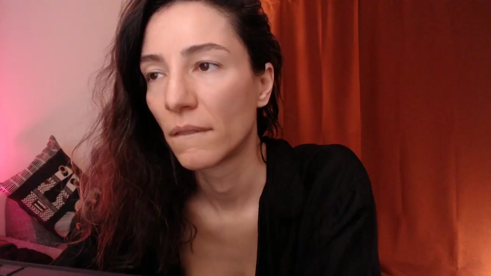 Gallery image thumbnail from Mora_Marvels's myfreecams stream on, 04/27/2025, 02:55 image 5 of 20