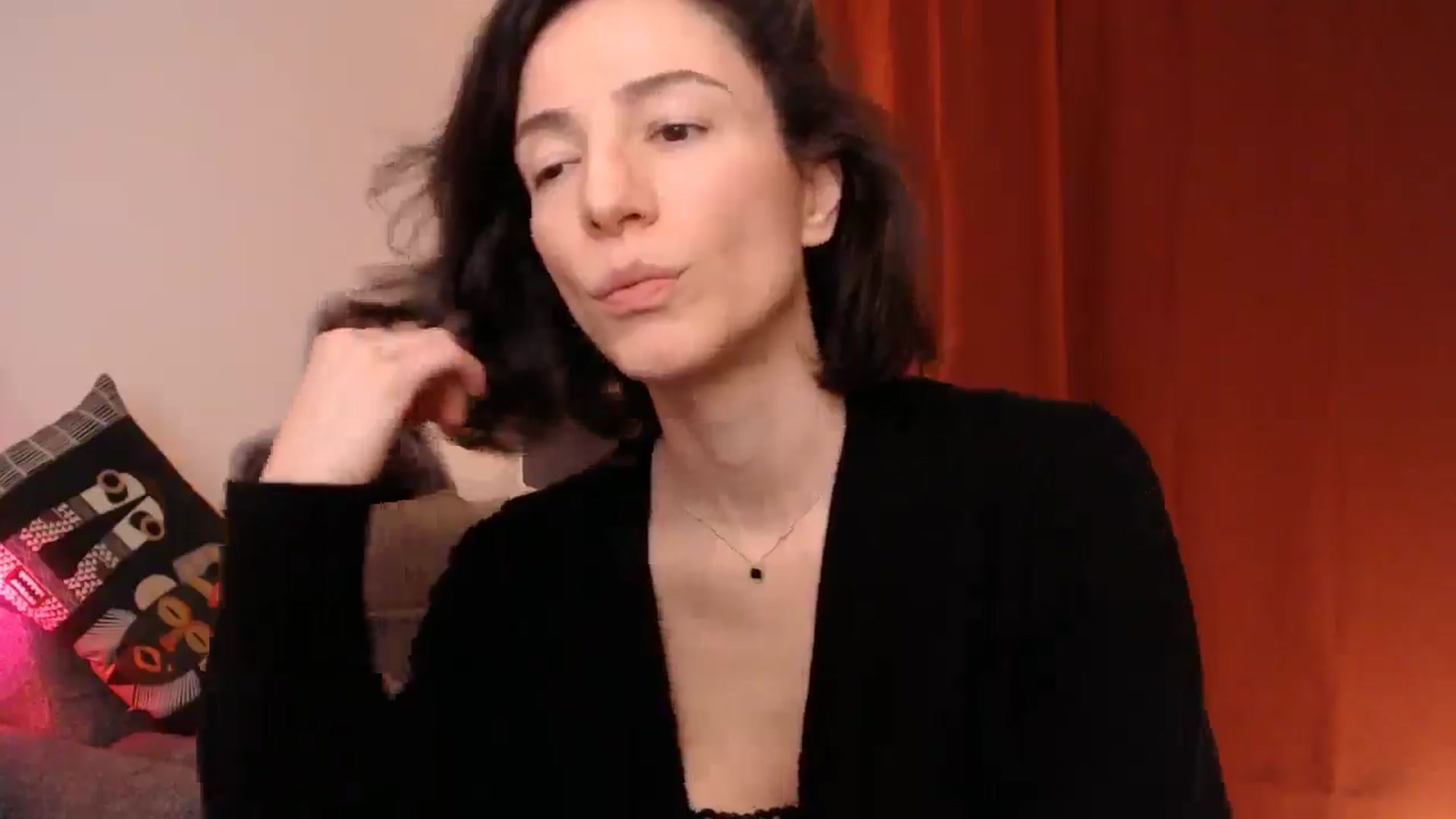 Gallery image thumbnail from Mora_Marvels's myfreecams stream on, 05/17/2025, 24:47 image 15 of 20