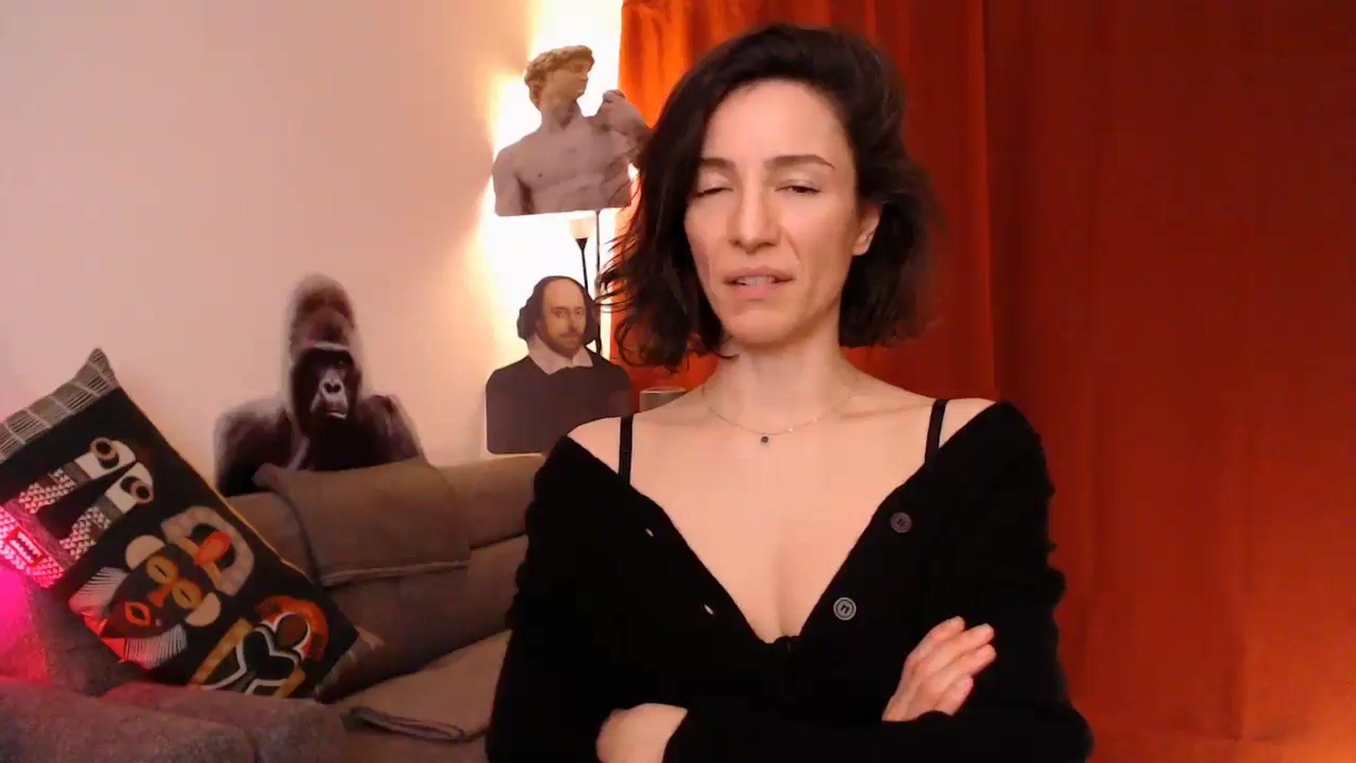 Gallery image thumbnail from Mora_Marvels's myfreecams stream on, 05/17/2025, 24:47 image 17 of 20