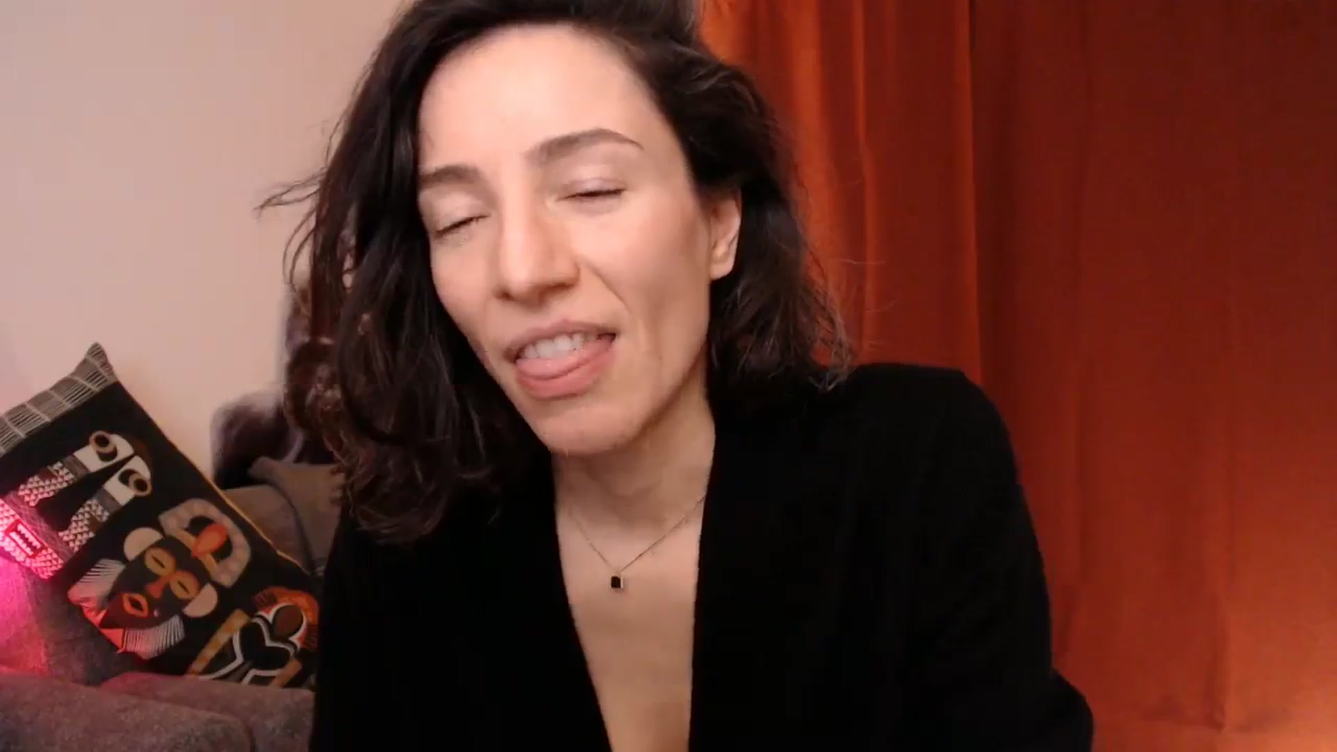 Gallery image thumbnail from Mora_Marvels's myfreecams stream on, 05/17/2025, 24:47 image 7 of 20