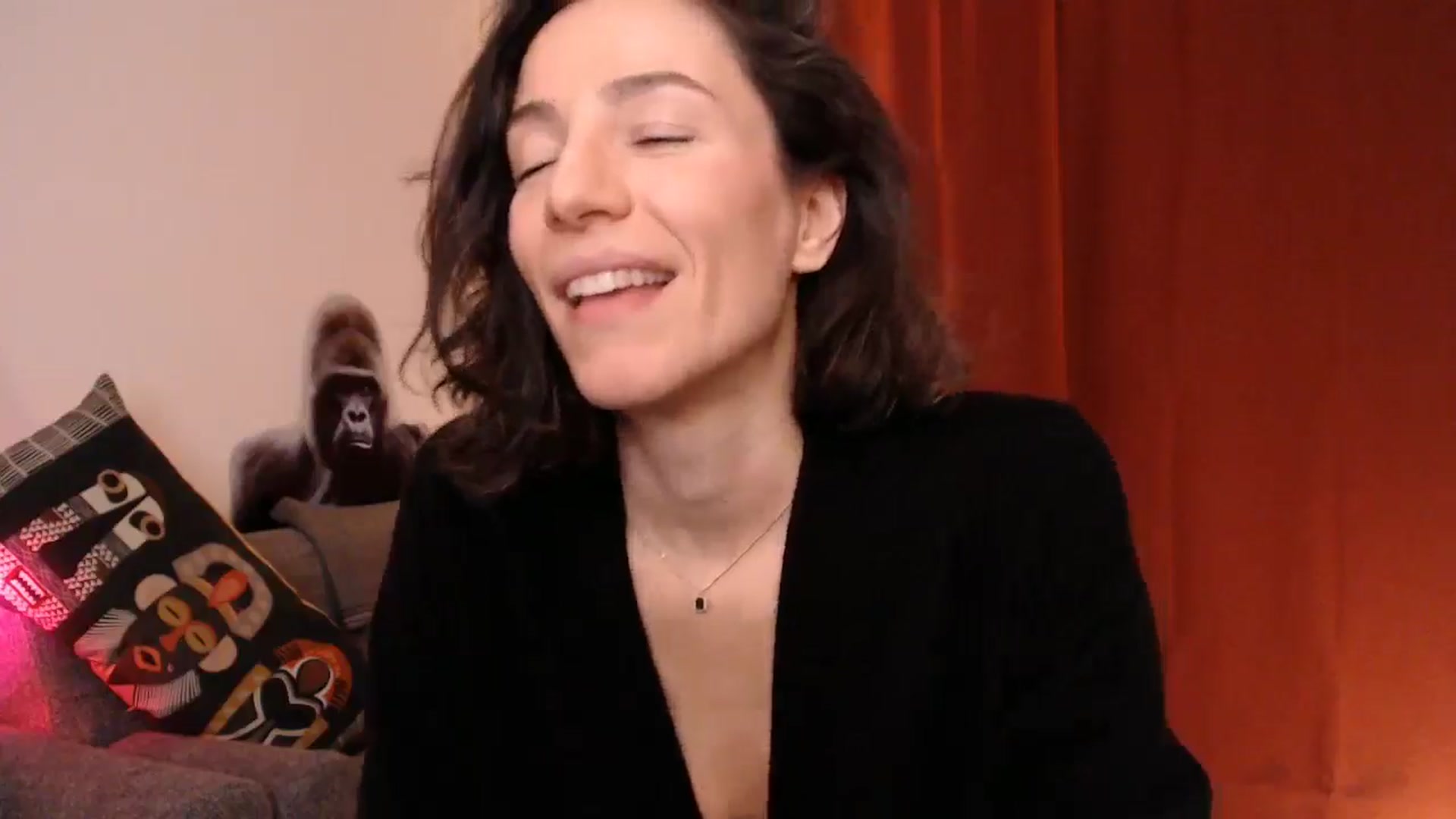Gallery image thumbnail from Mora_Marvels's myfreecams stream on, 05/17/2025, 24:47 image 8 of 20