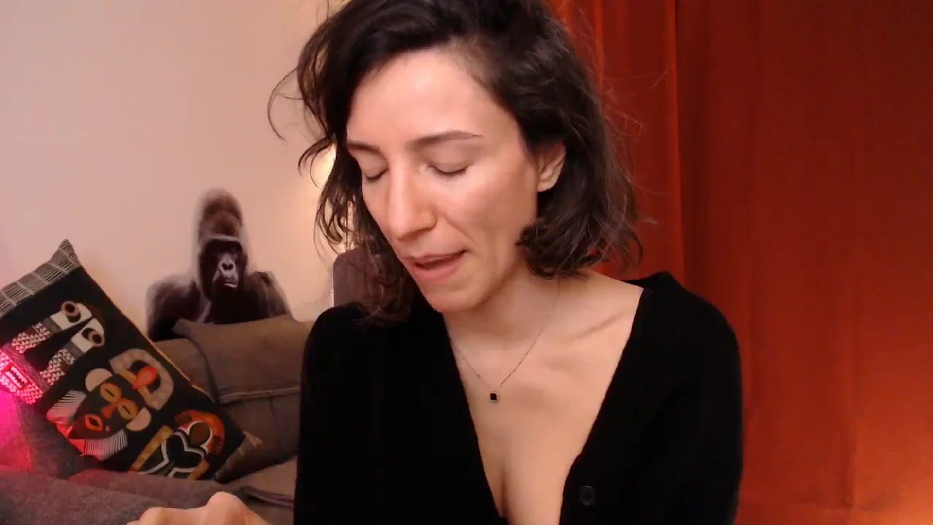 Gallery image thumbnail from Mora_Marvels's myfreecams stream on, 05/17/2025, 02:44 image 3 of 20