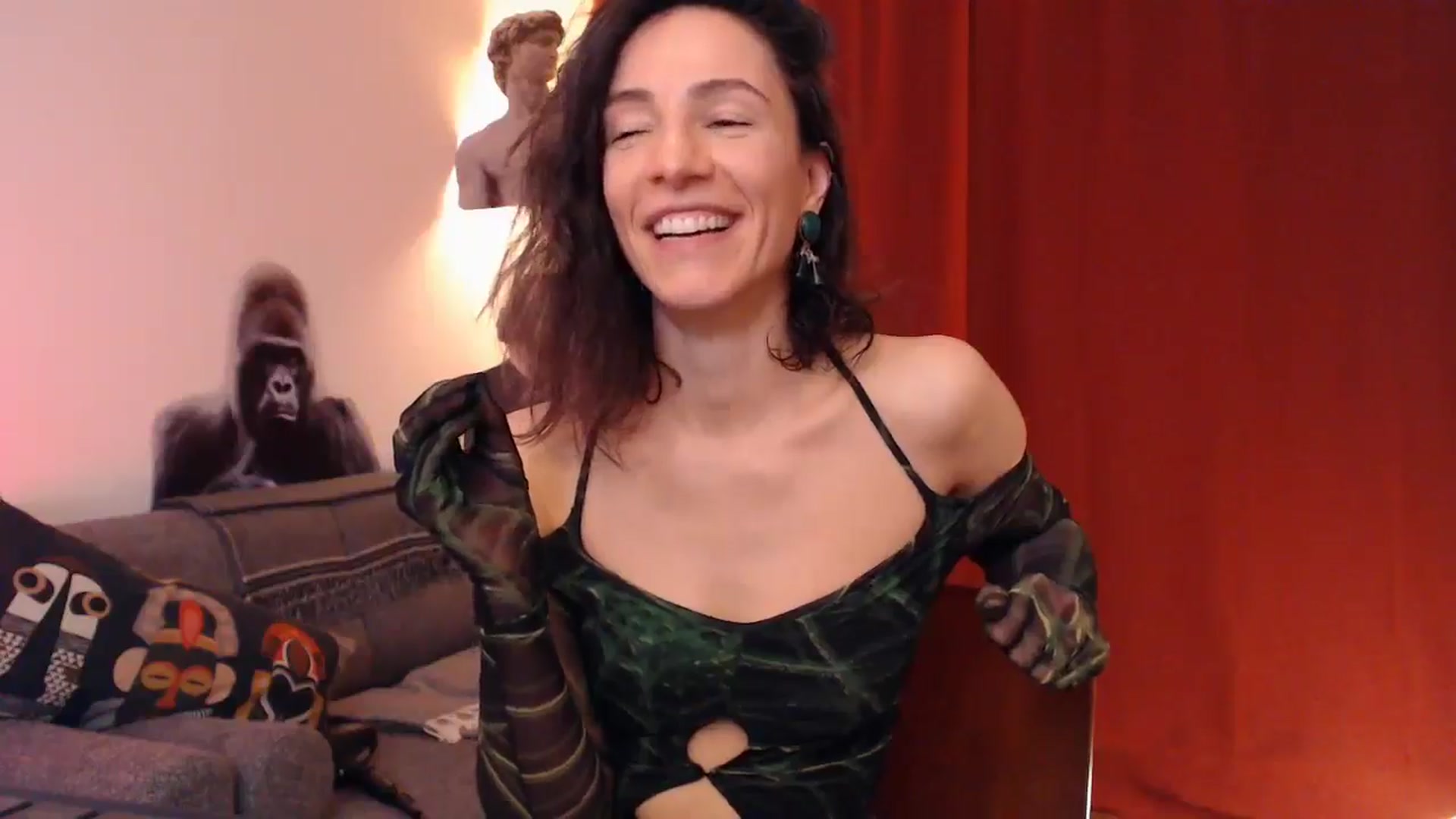 Gallery image thumbnail from Mora_Marvels's myfreecams stream on, 11/01/2025, 01:01 image 15 of 20