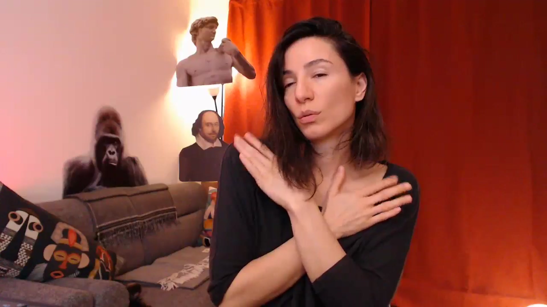 Gallery image thumbnail from Mora_Marvels's myfreecams stream on, 11/04/2025, 24:49 image 18 of 20