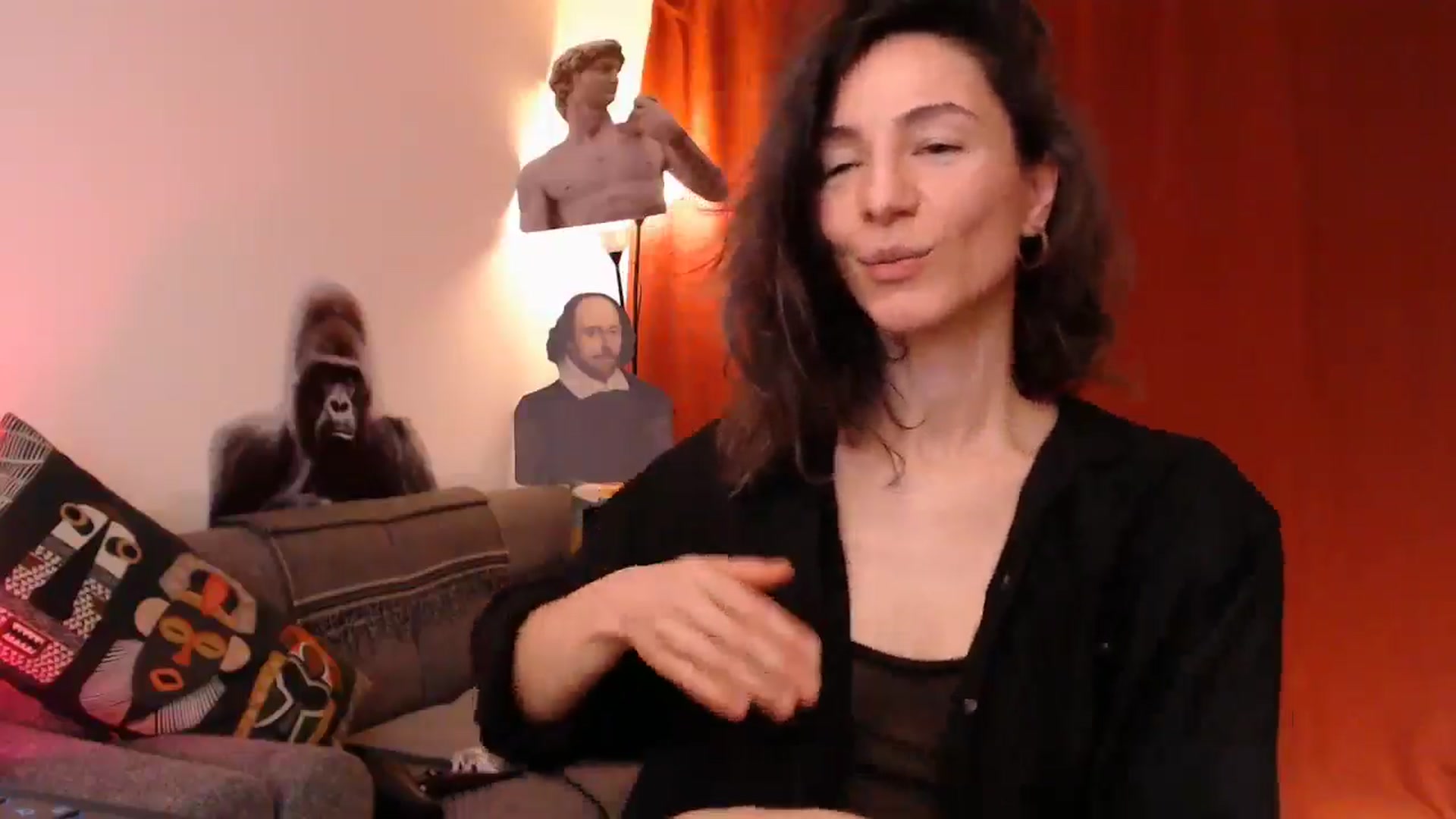Gallery image thumbnail from Mora_Marvels's myfreecams stream on, 11/08/2025, 24:11 image 7 of 20