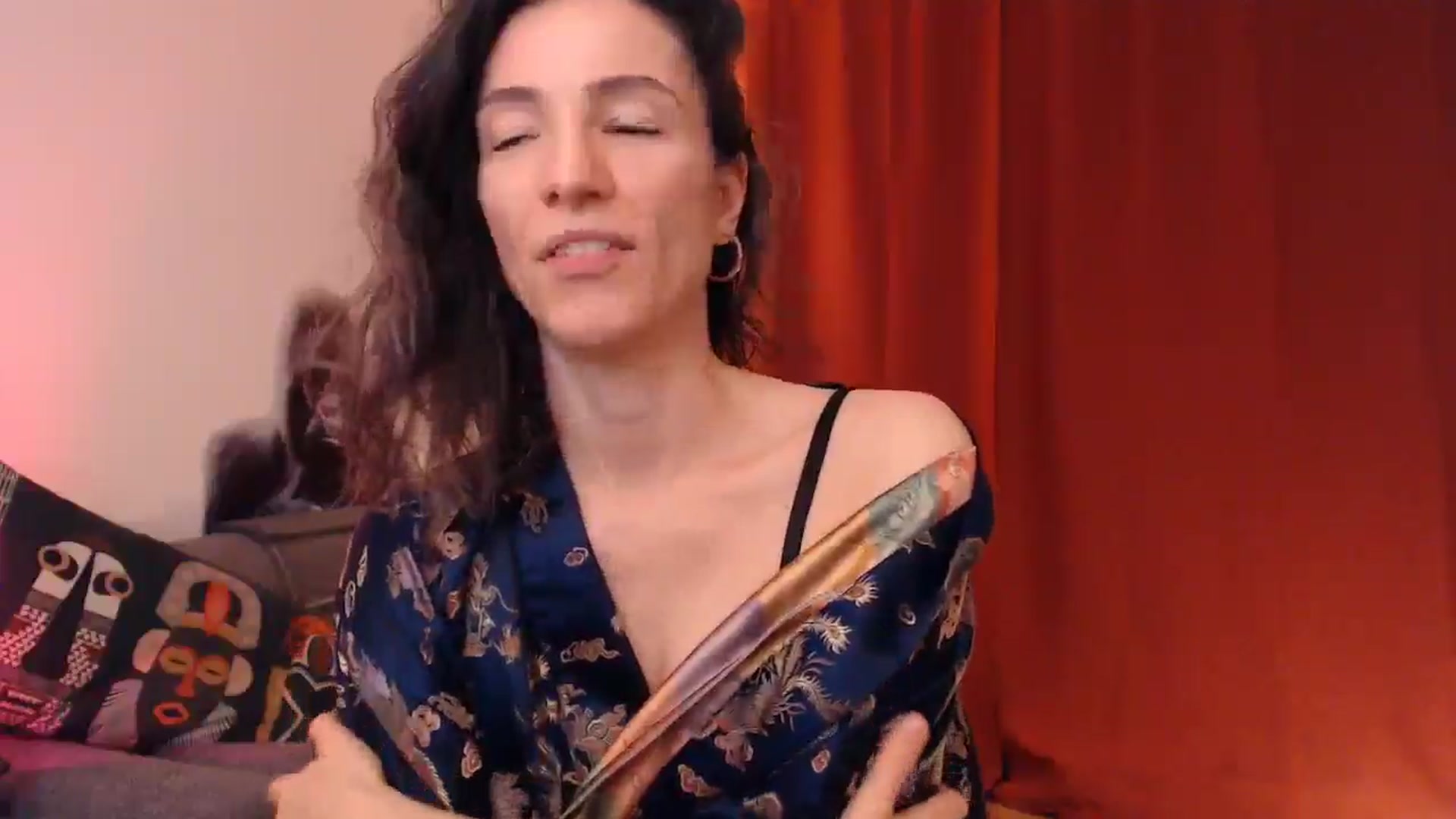 Gallery image thumbnail from Mora_Marvels's myfreecams stream on, 11/09/2025, 24:02 image 17 of 20