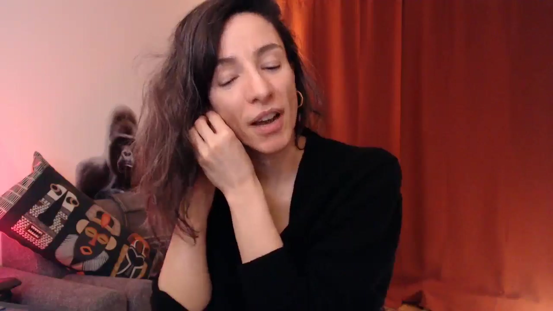 Gallery image thumbnail from Mora_Marvels's myfreecams stream on, 11/23/2025, 24:57 image 20 of 20