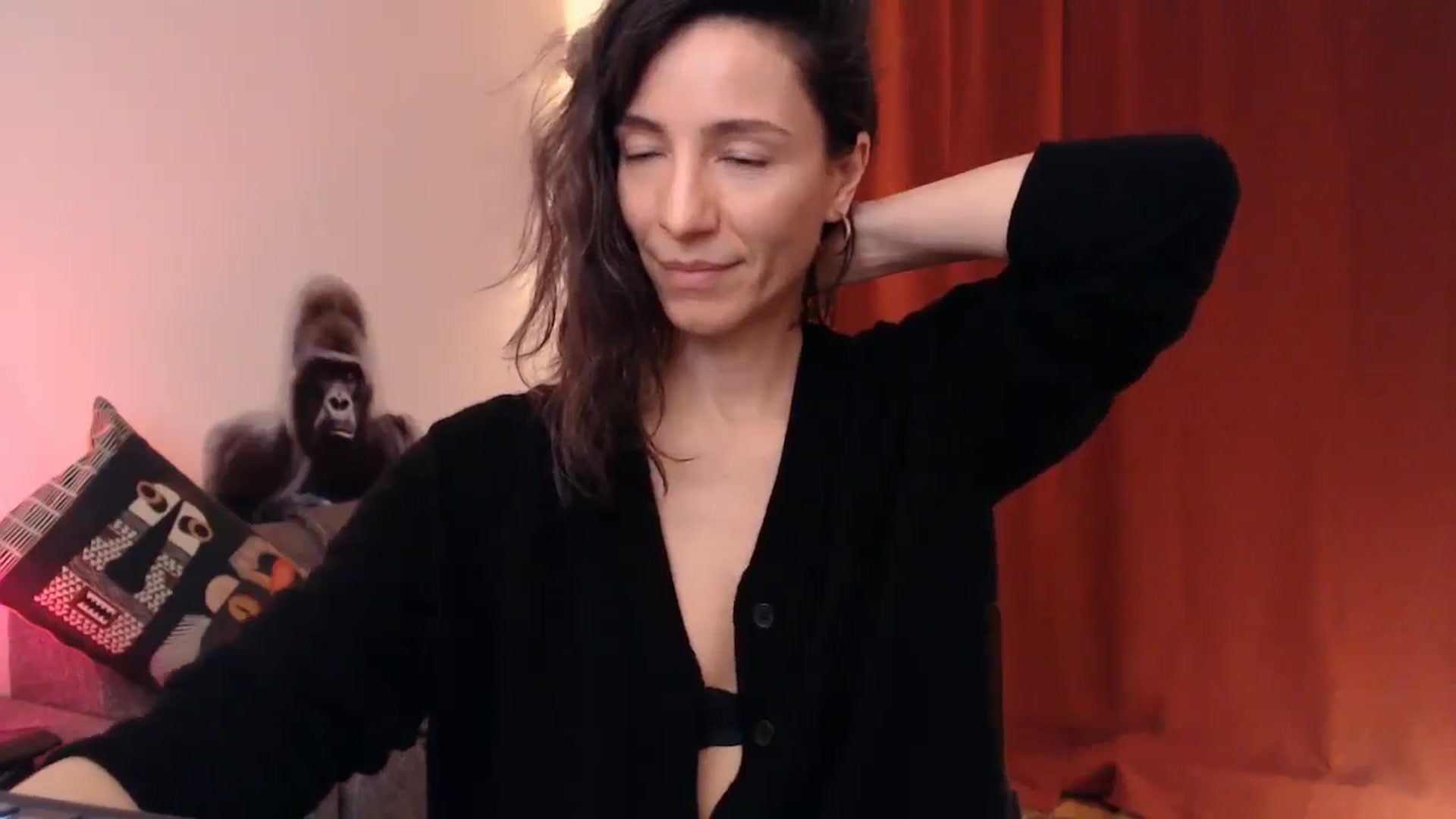 Gallery image thumbnail from Mora_Marvels's myfreecams stream on, 11/23/2025, 24:57 image 12 of 20