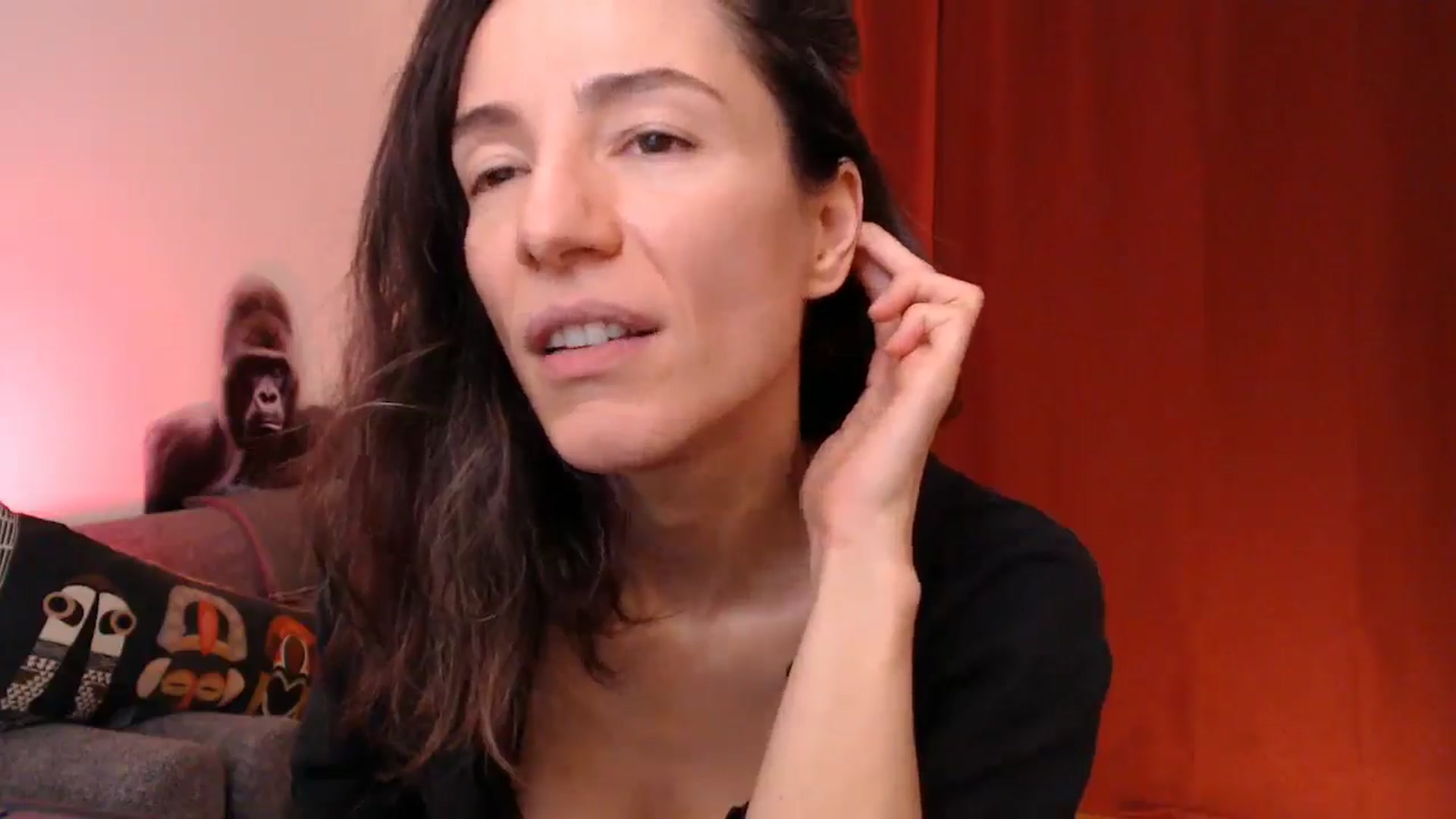 Gallery image thumbnail from Mora_Marvels's myfreecams stream on, 12/17/2025, 24:47 image 8 of 20