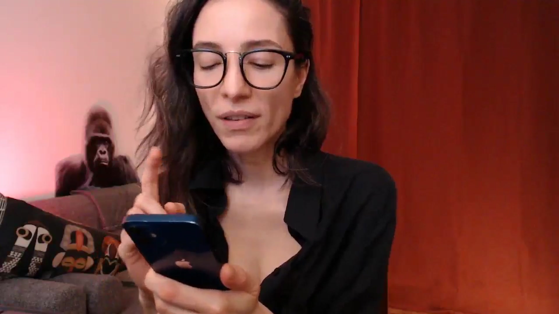 Gallery image thumbnail from Mora_Marvels's myfreecams stream on, 12/17/2025, 24:47 image 20 of 20