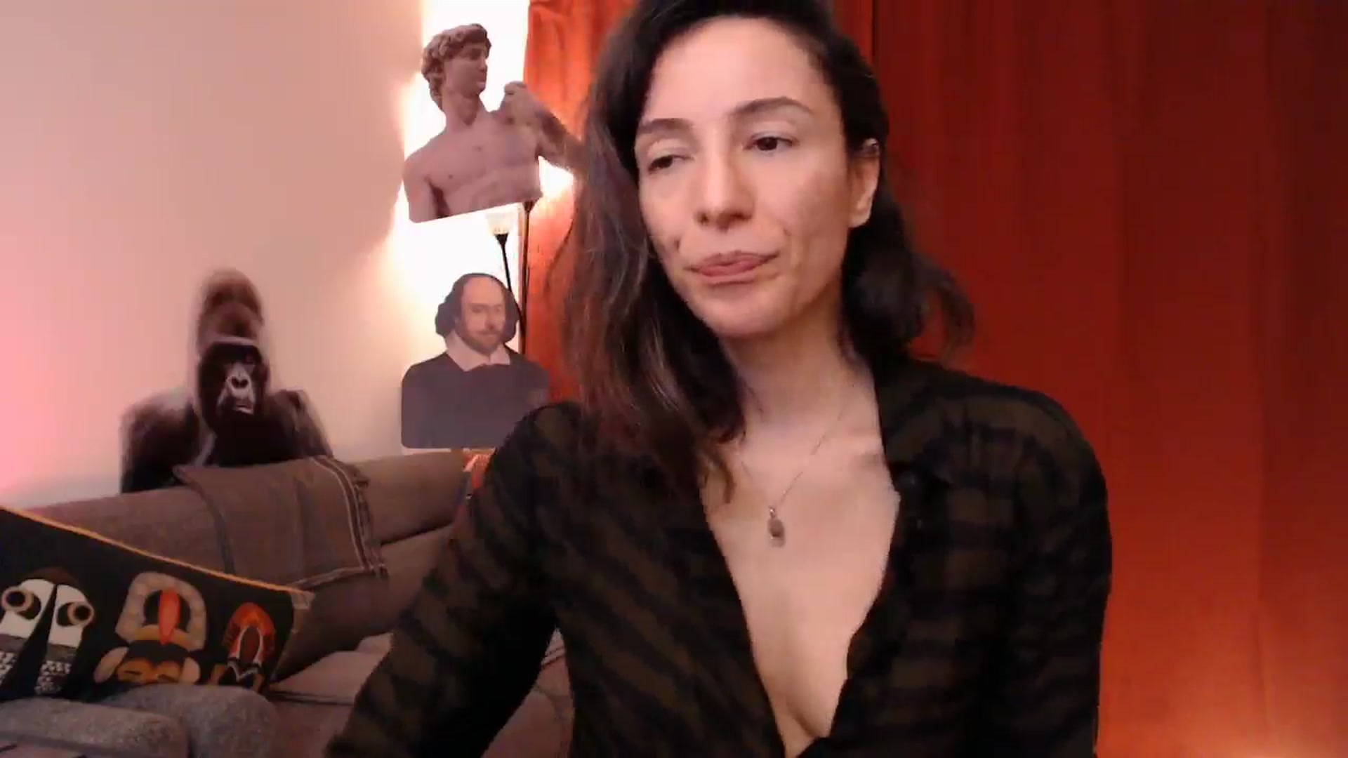 Gallery image thumbnail from Mora_Marvels's myfreecams stream on, 12/18/2025, 24:02 image 3 of 20
