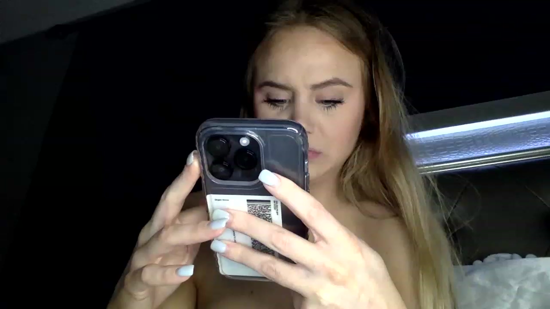 Gallery image thumbnail from More4mia's myfreecams stream on, 02/21/2023, 03:57 image 19 of 20